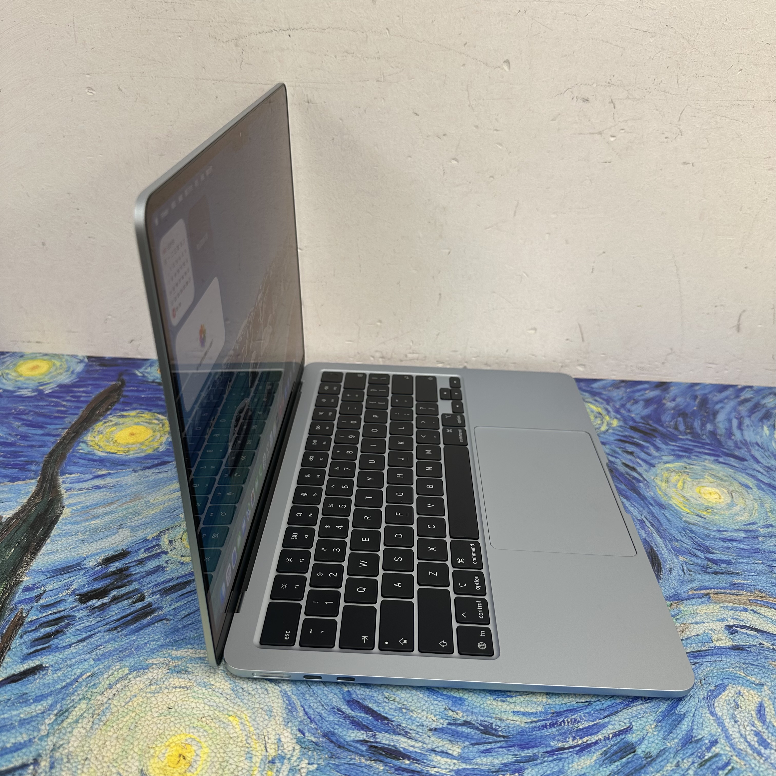 #5932 APPLE  MacBook Air M5 2026 M5 CPU/ 16GB Ram/1TB SSD/10核心GPU/Liquid Retina Mon/13吋/天藍色/Gaming Laptop / Notebook / 超強續航能力/ 原廠保養/ 文書機 / 畫圖 / 剪片 / Movie / Netflix / 香港行貨✨/ Apple Care +/全新質素🤩