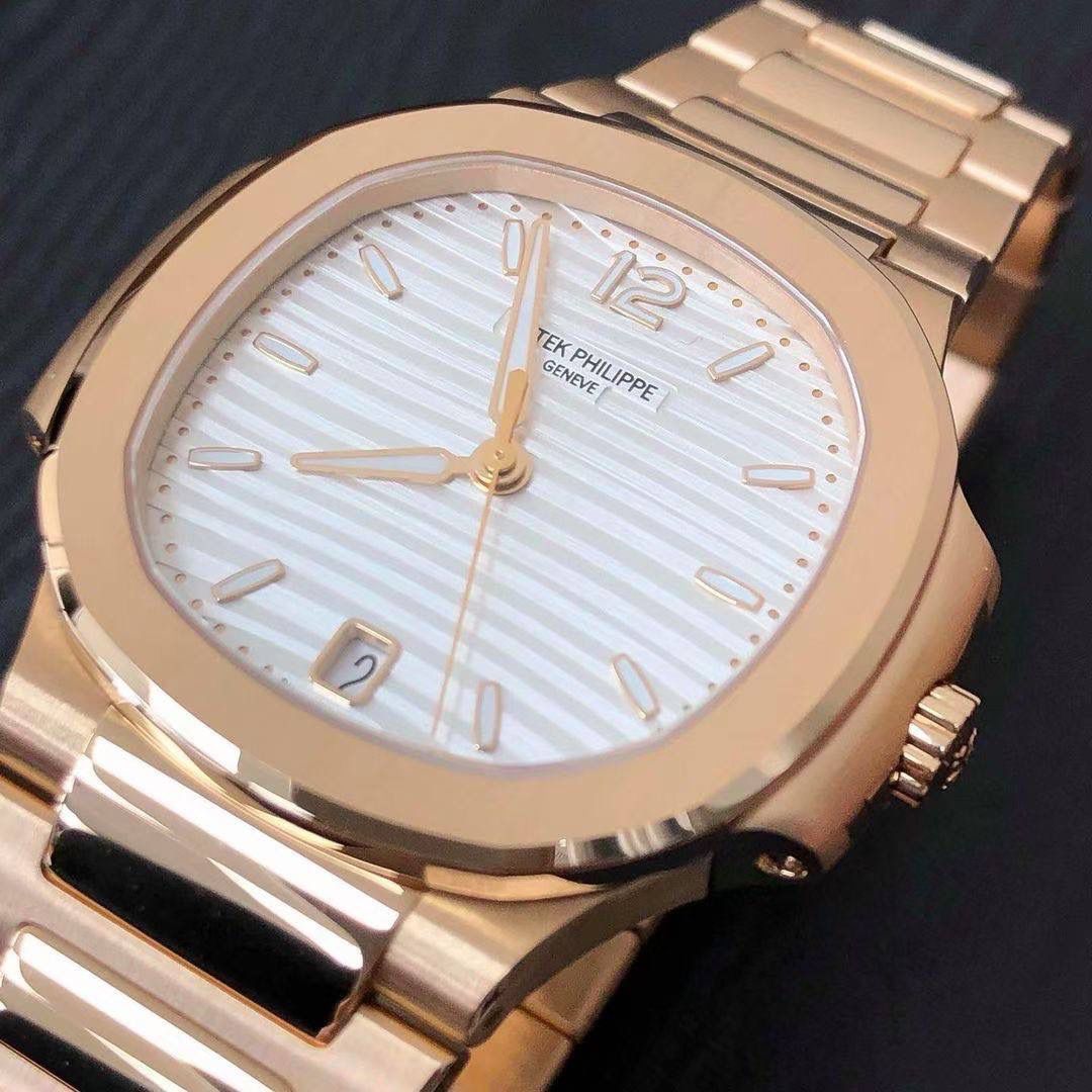 女表鹦鹉螺PP7118上市。接受预订！！324SC一体29钻机芯。 第一批少量上市。