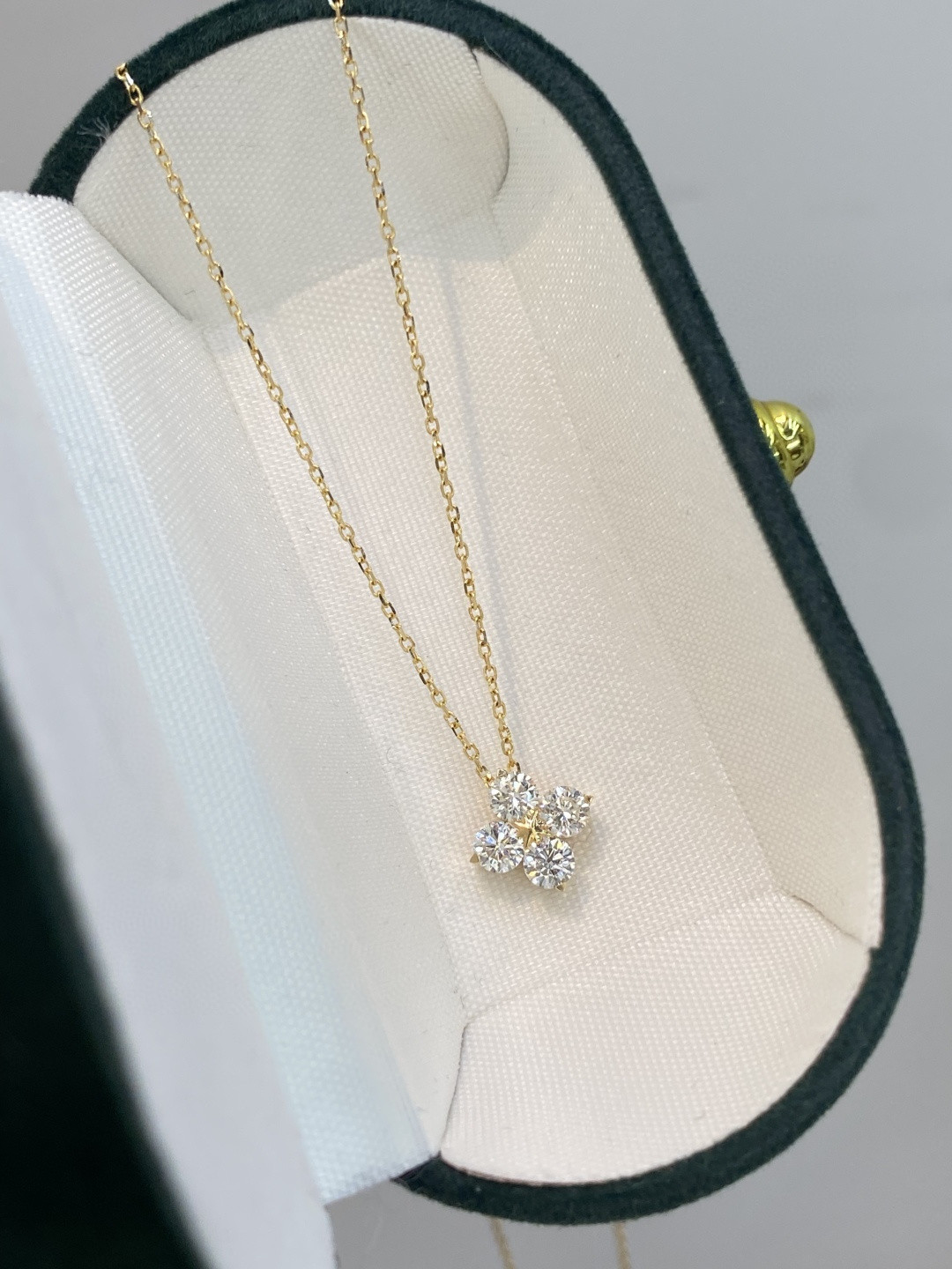 18K Diamond Necklace 