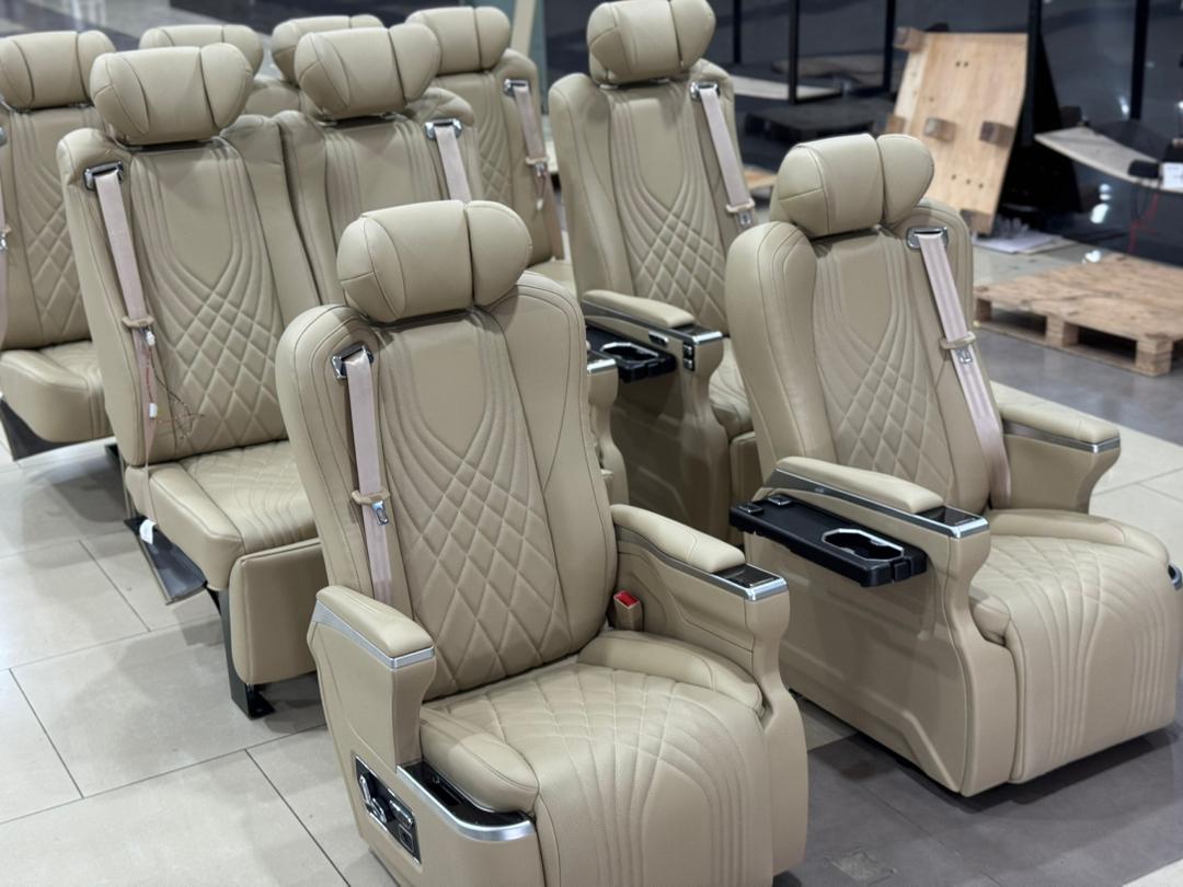 HIACE FULL SET PILOT SEAT / H300-ST-6013-KN