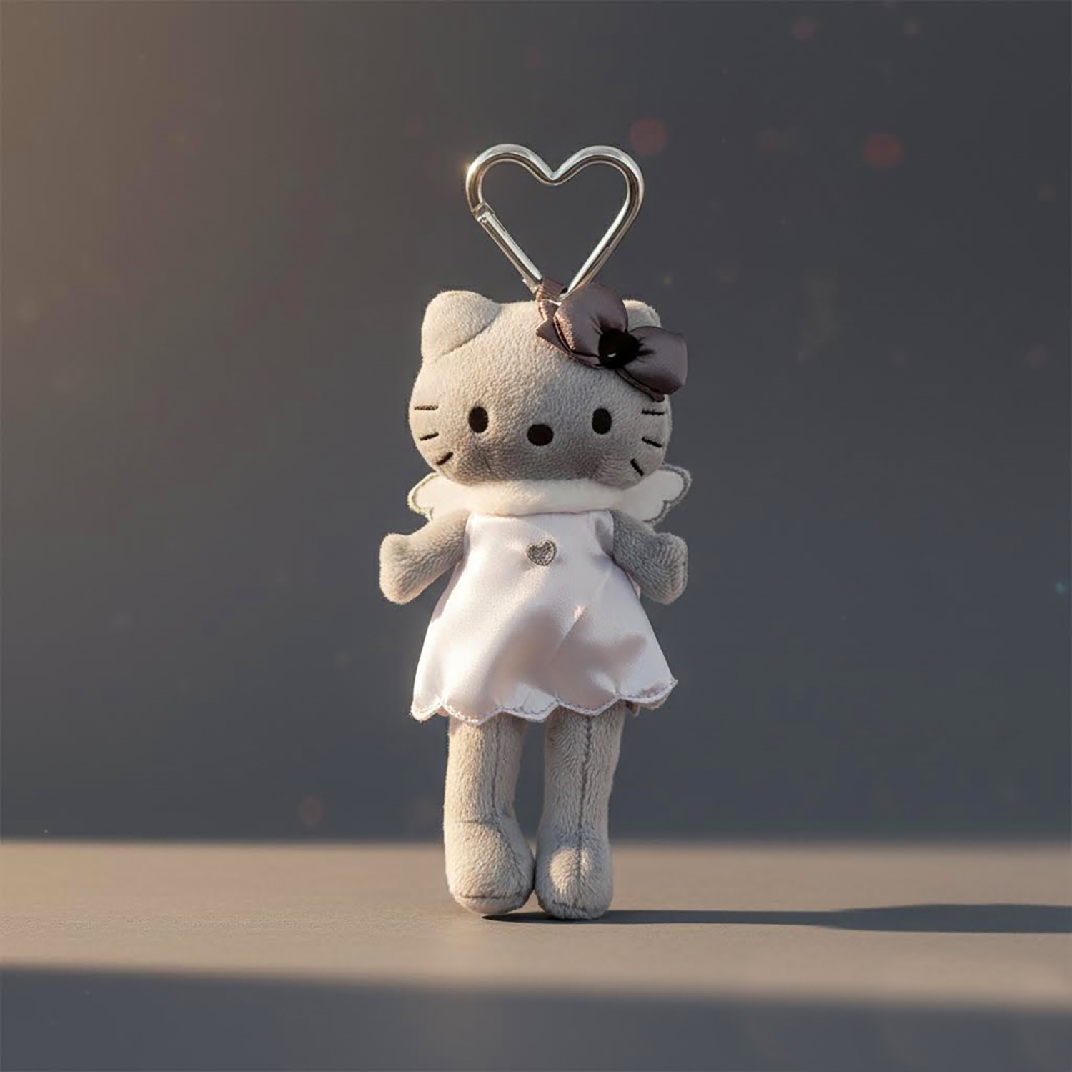 Sanrio - 時尚系列公仔掛飾 (灰色天使Hello Kitty款)