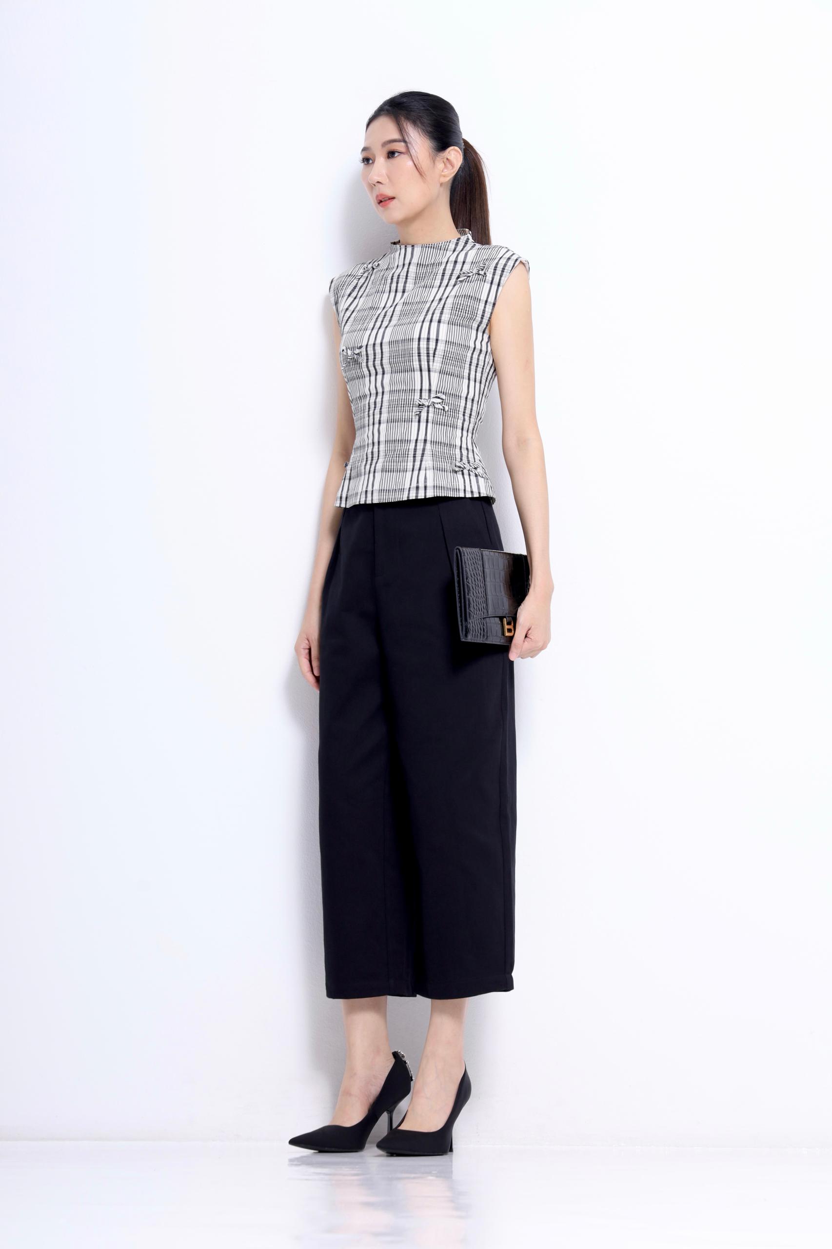 CP1652 Elara Pleated Wide-Leg Cropped Pants