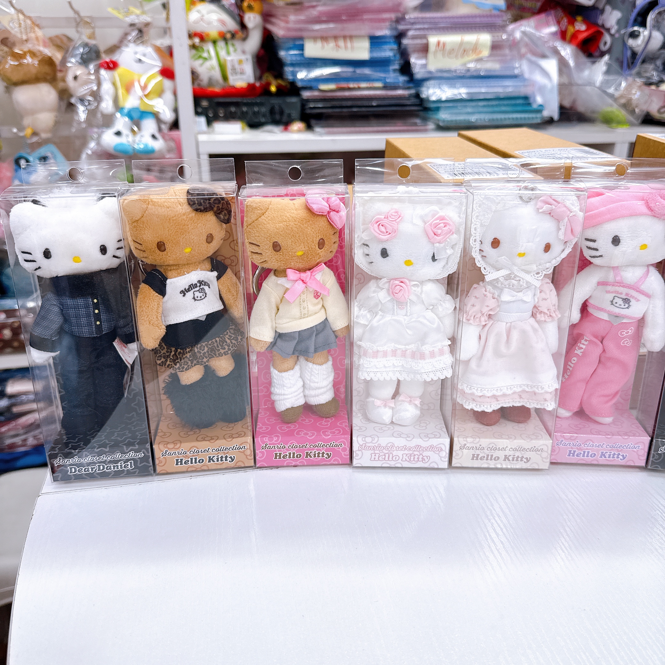 日本直送Hello Kitty長腿系列公仔掛飾