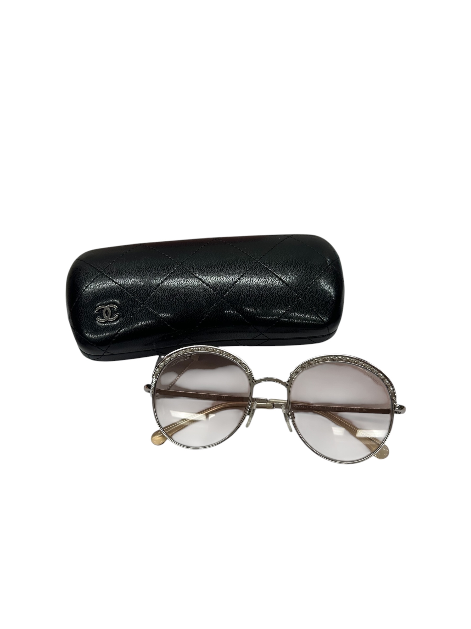 Pre-Owned CHANEL Round Pearl Sunglasses / Product Code: 080504