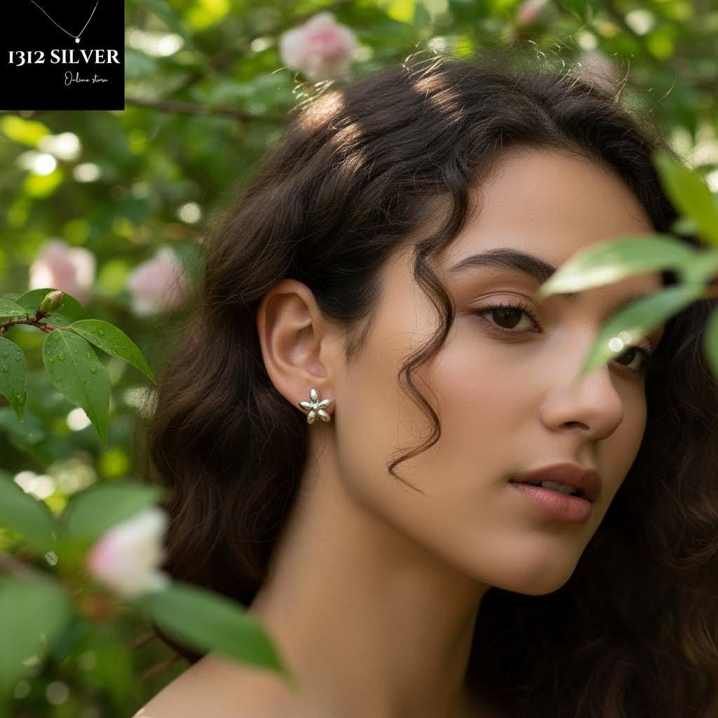 S925 -  EE0333 Platinum-Coated Little Flower Earrings