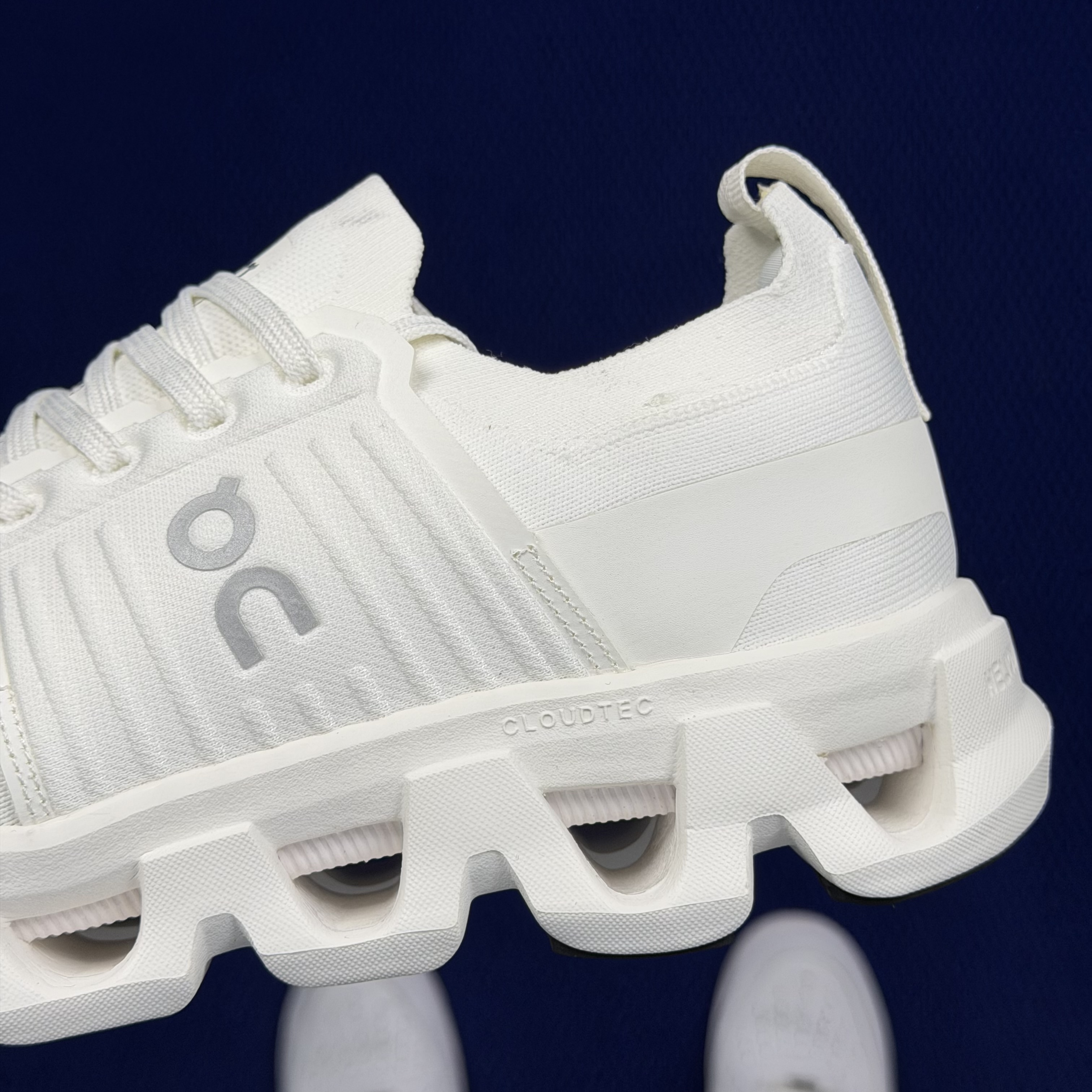 On Running Cloudswift 4