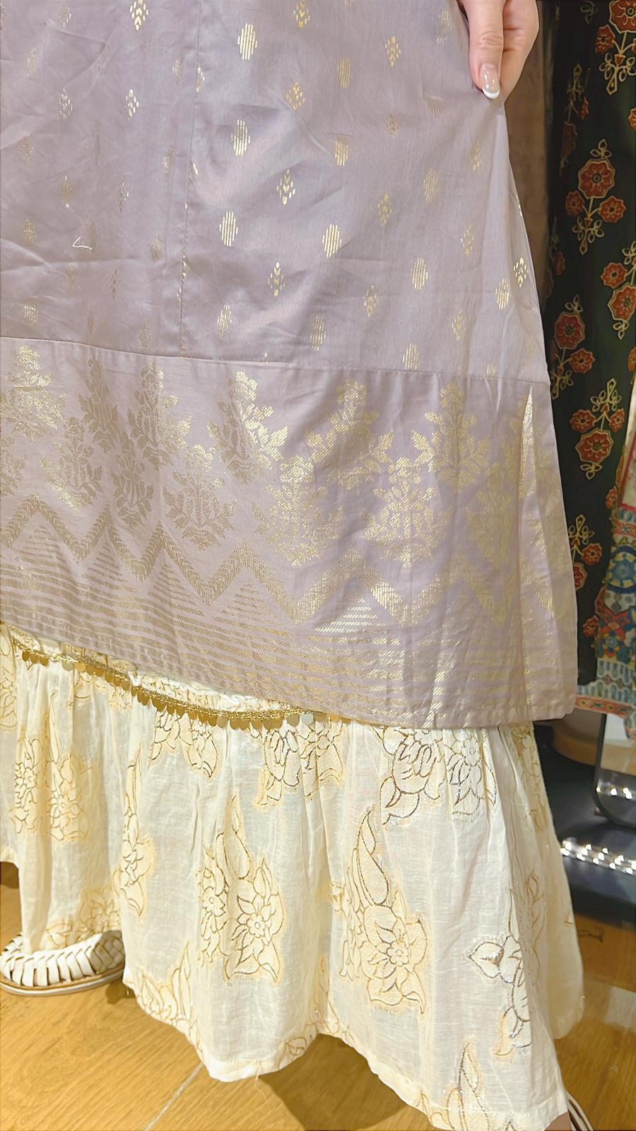 Light taro big V emb. soft Mid-sleeve OP 43" #1007