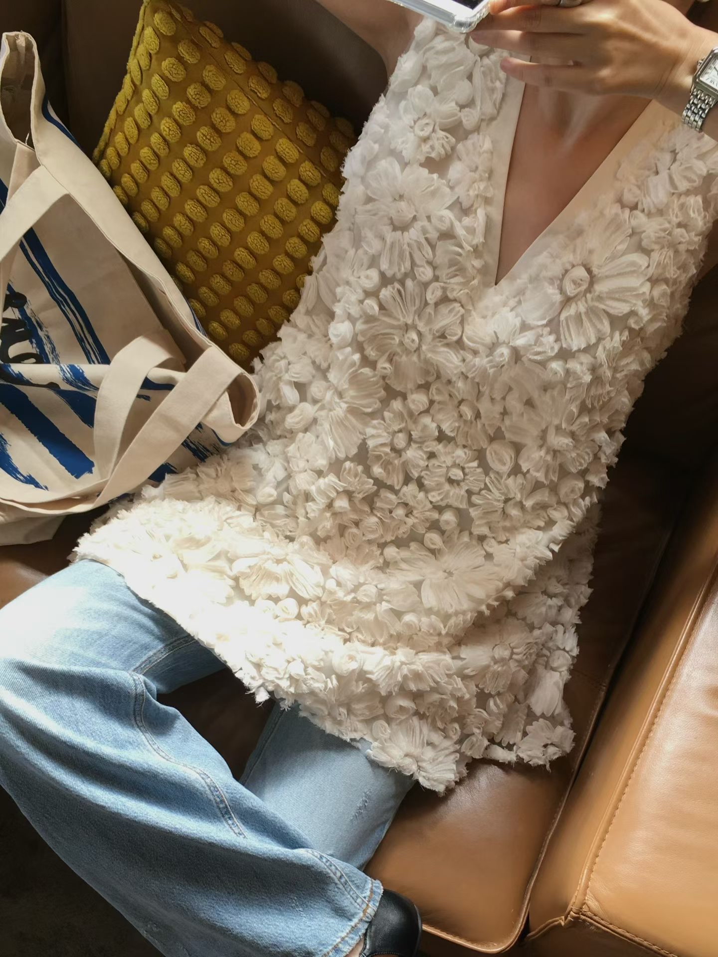 Elegant flower v-neck dress/top