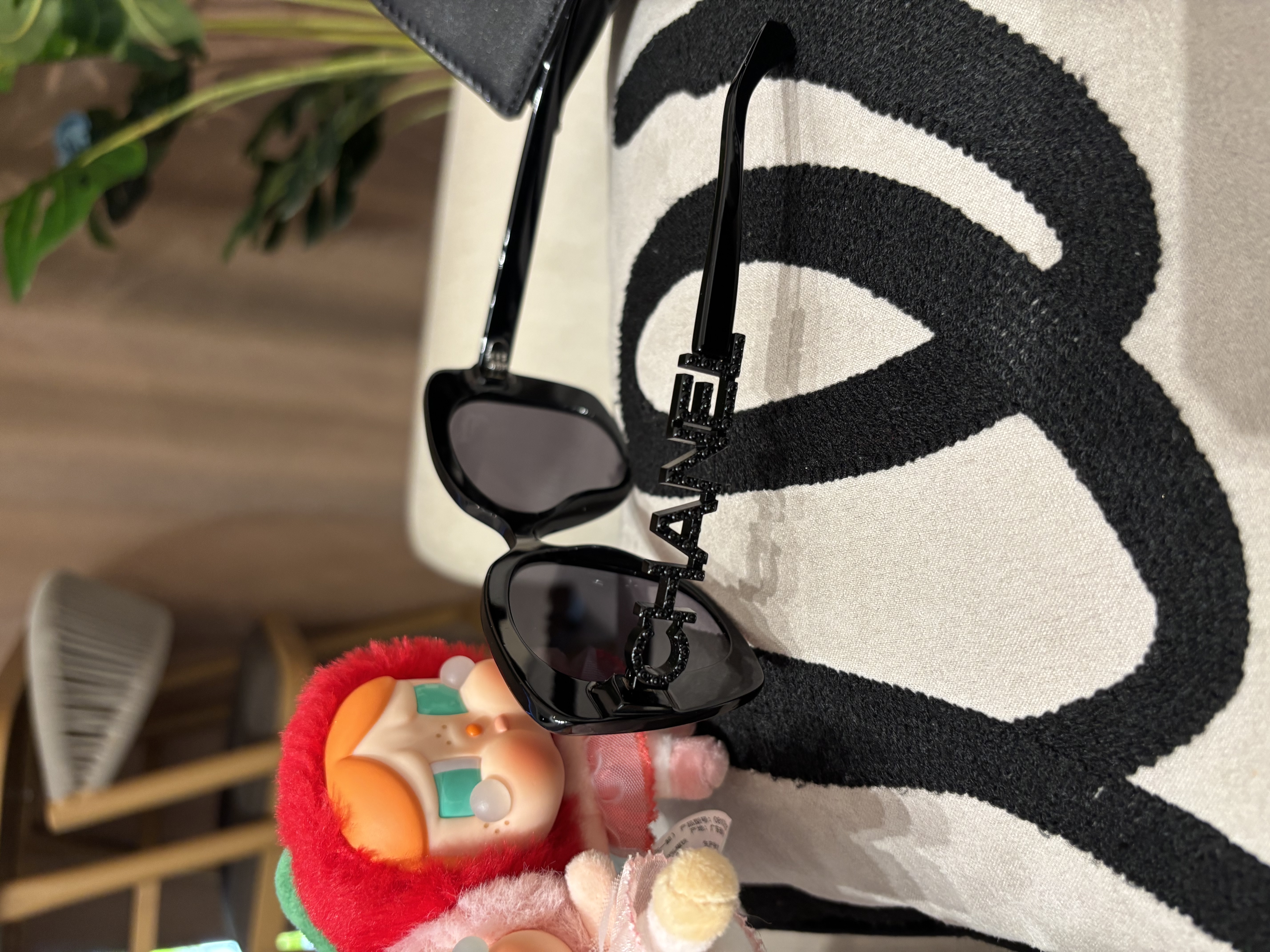 Chanel sunglasses 5422 100%Authentic, 98%New ✅Box