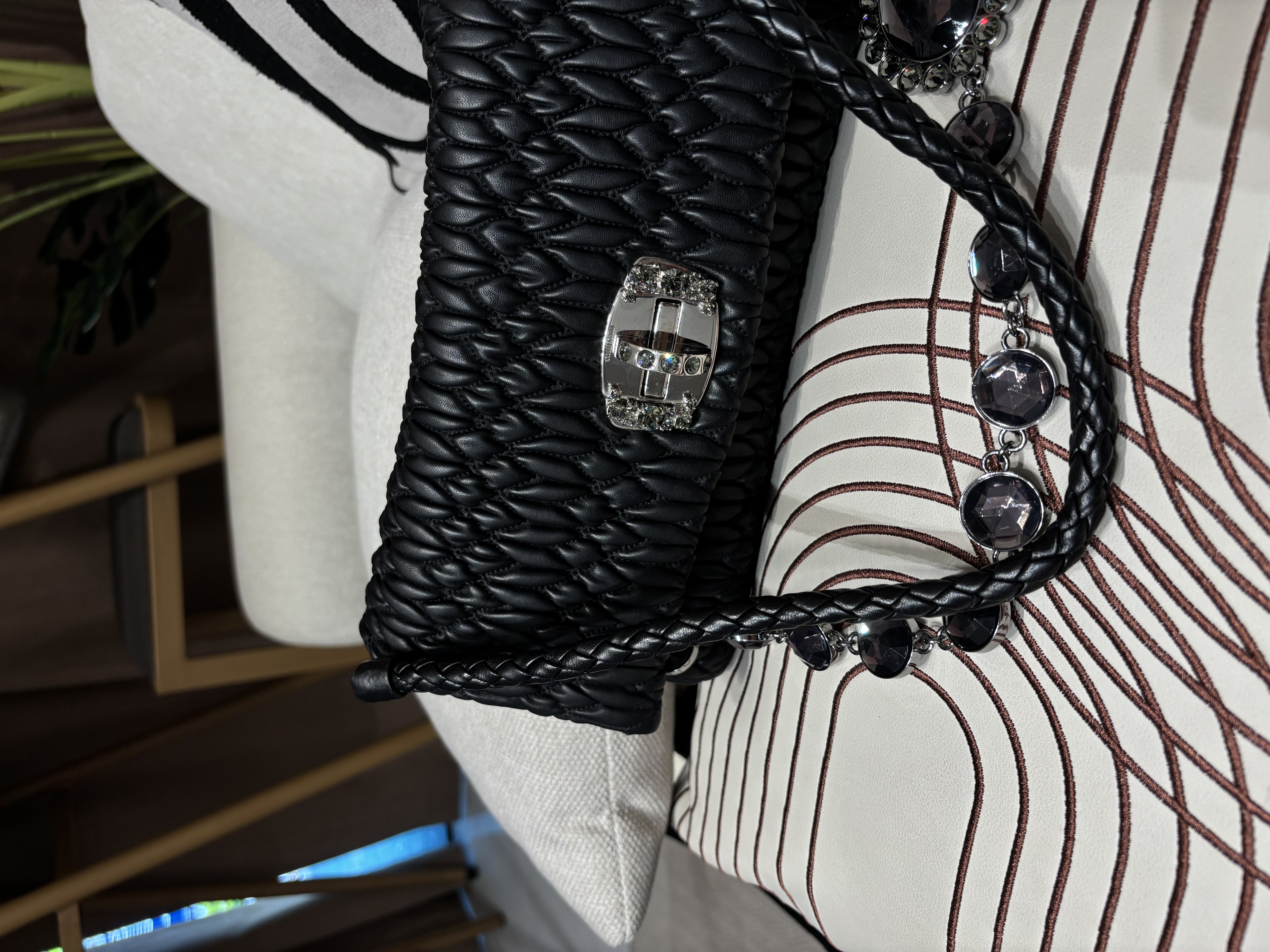 Miu miu bag 100%Authentic,95%new ✅dust bag  