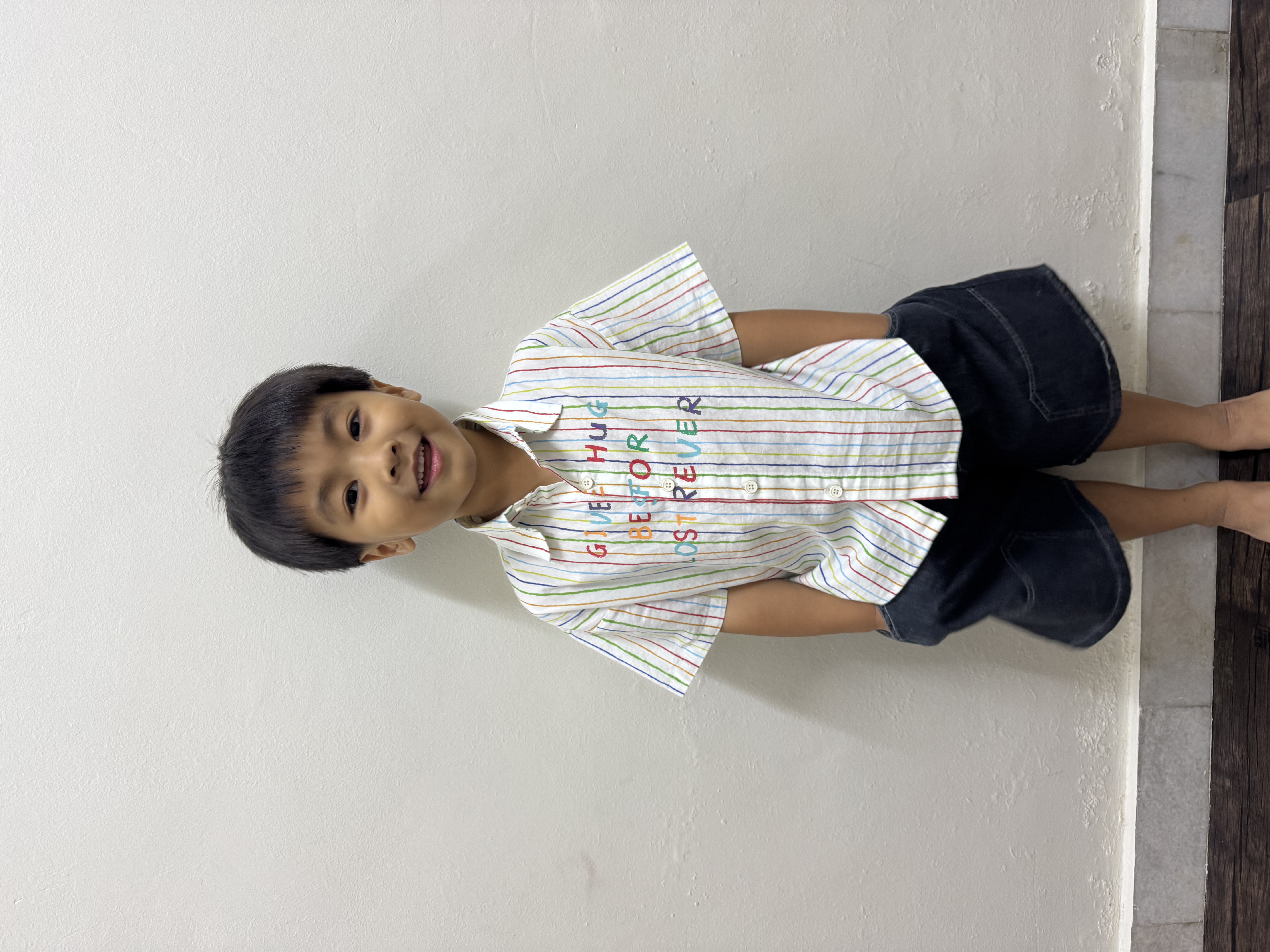 “Give Hug” Stripe Set Wear