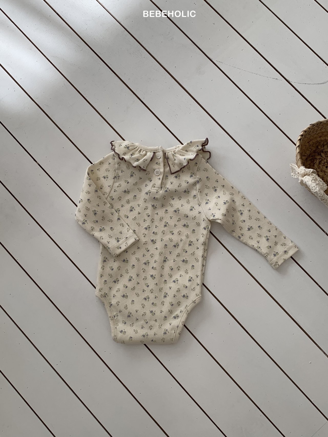 🌸預訂 韓國直送🌸🇰🇷BEBEHOLIC三色碎花荷葉領長袖包屁衣