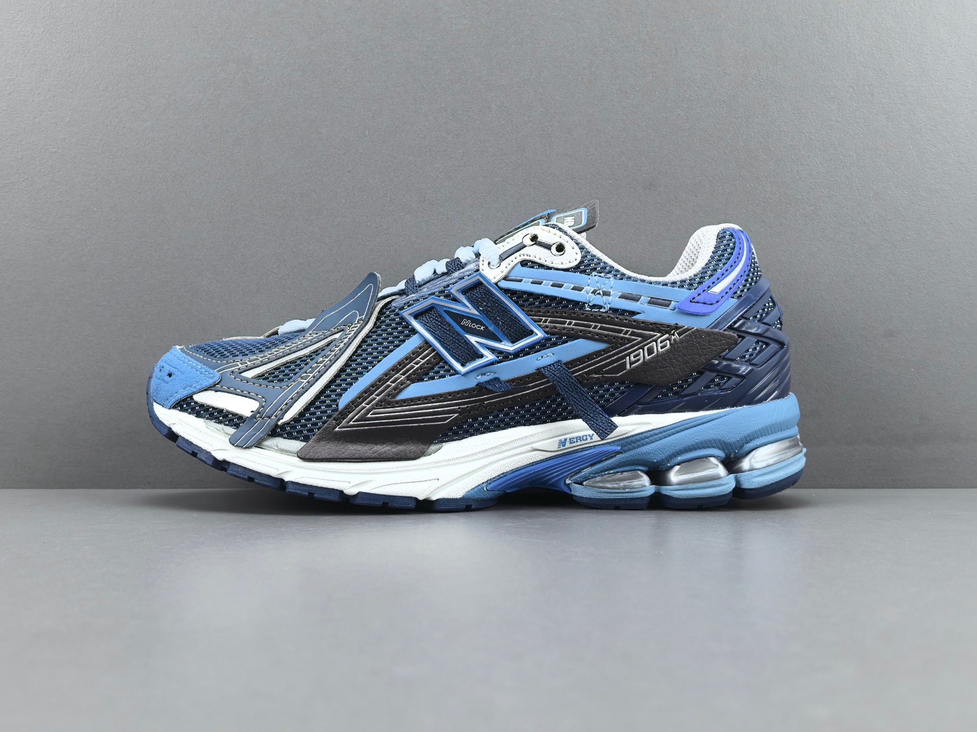 New Balance 1906A U1906AB