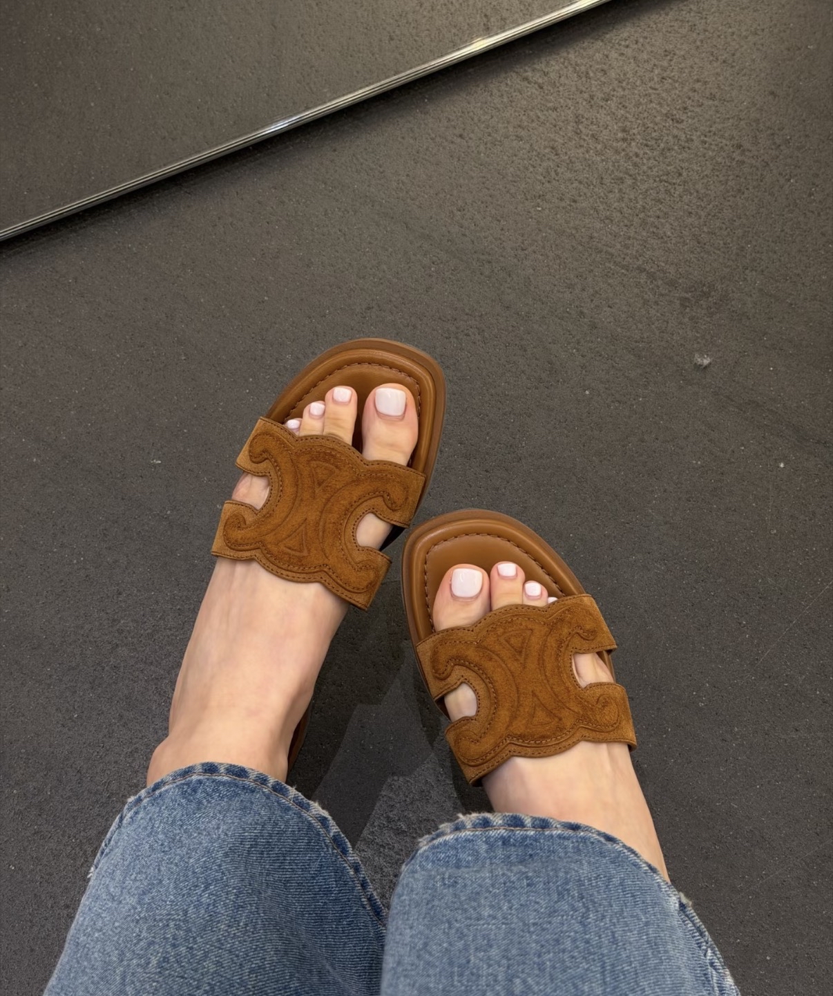 限時精選折扣✨新款🆕訂貨📮Celine Marina suede 涼鞋  Size 36/37/38/39/40/41