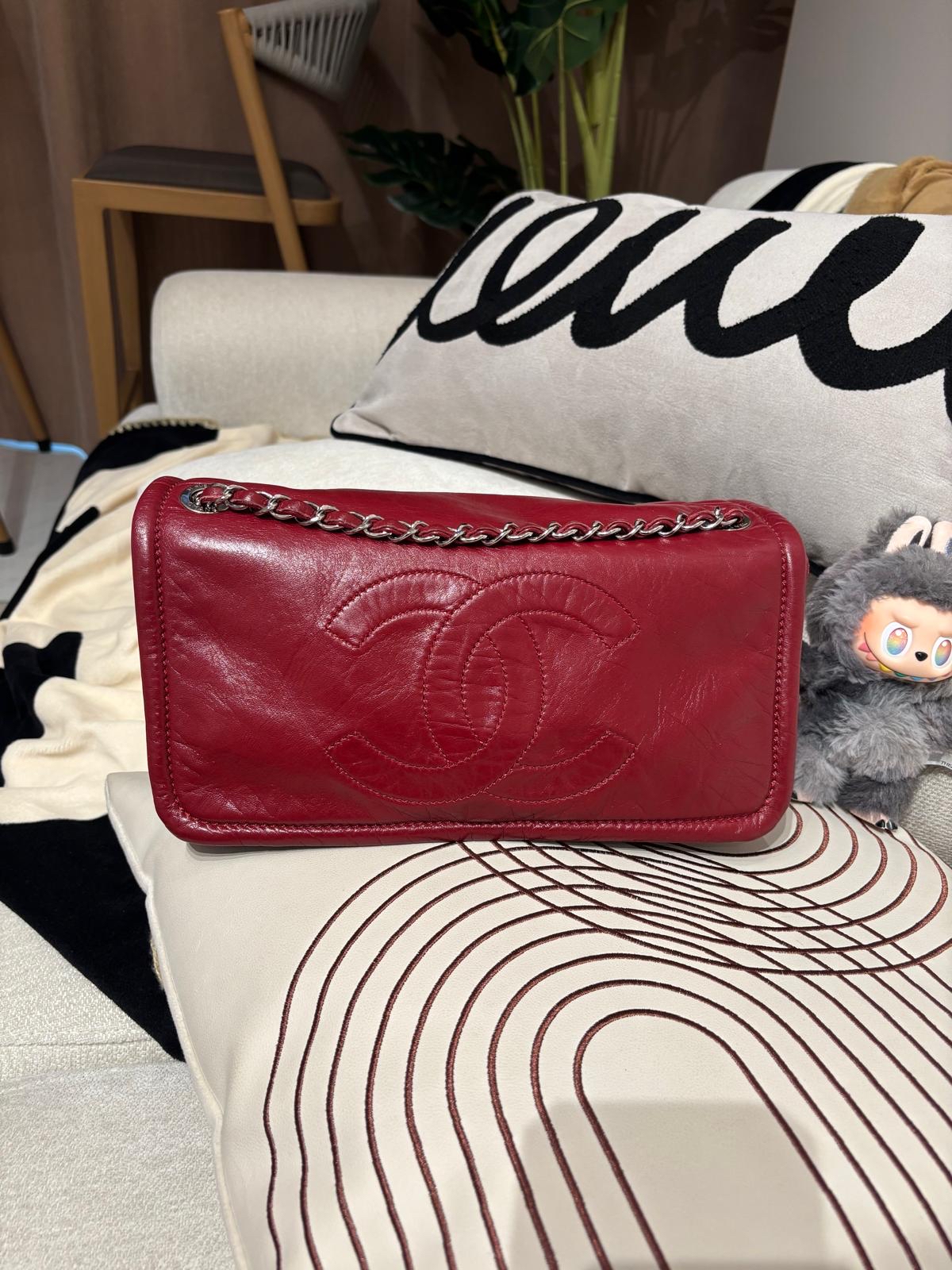 Chanel Flap Shoulder Bag 100%Authentic, 95%New ✅Card✅Dust bag