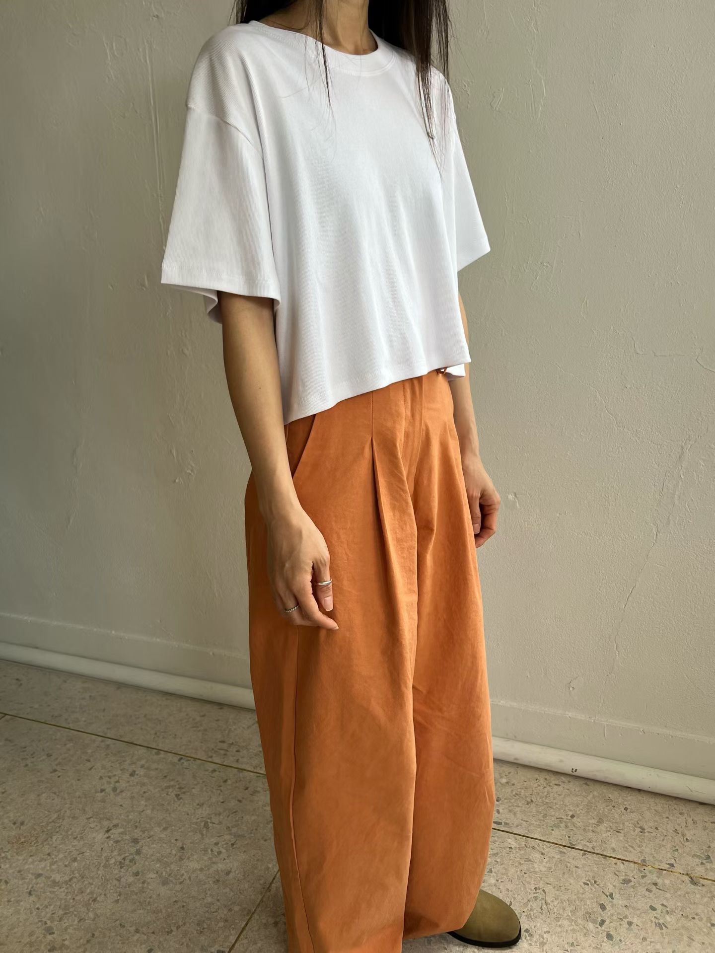 221310 淨色短Tee