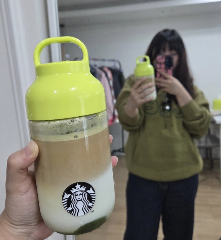 韓國 Starbucks 星巴克 Active運動熊仔 水樽鎖匙扣