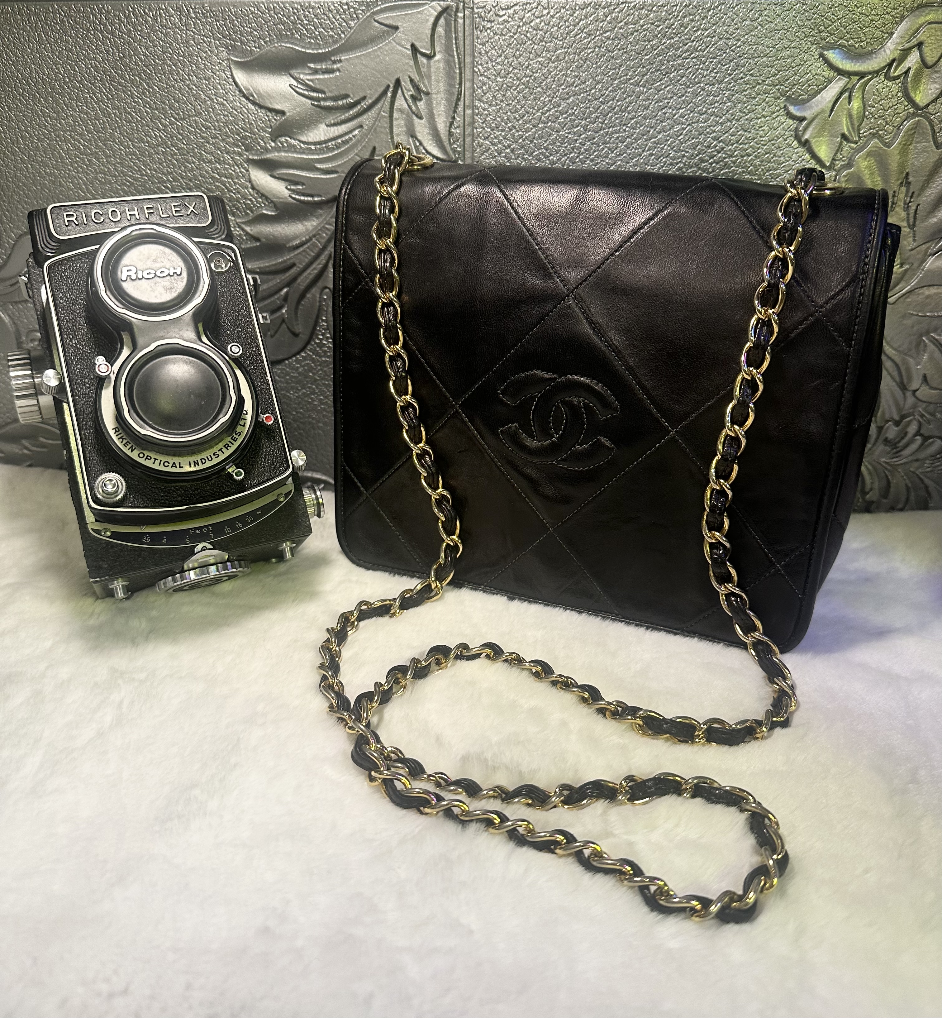 vintage chanel black leather classic flap chain bag