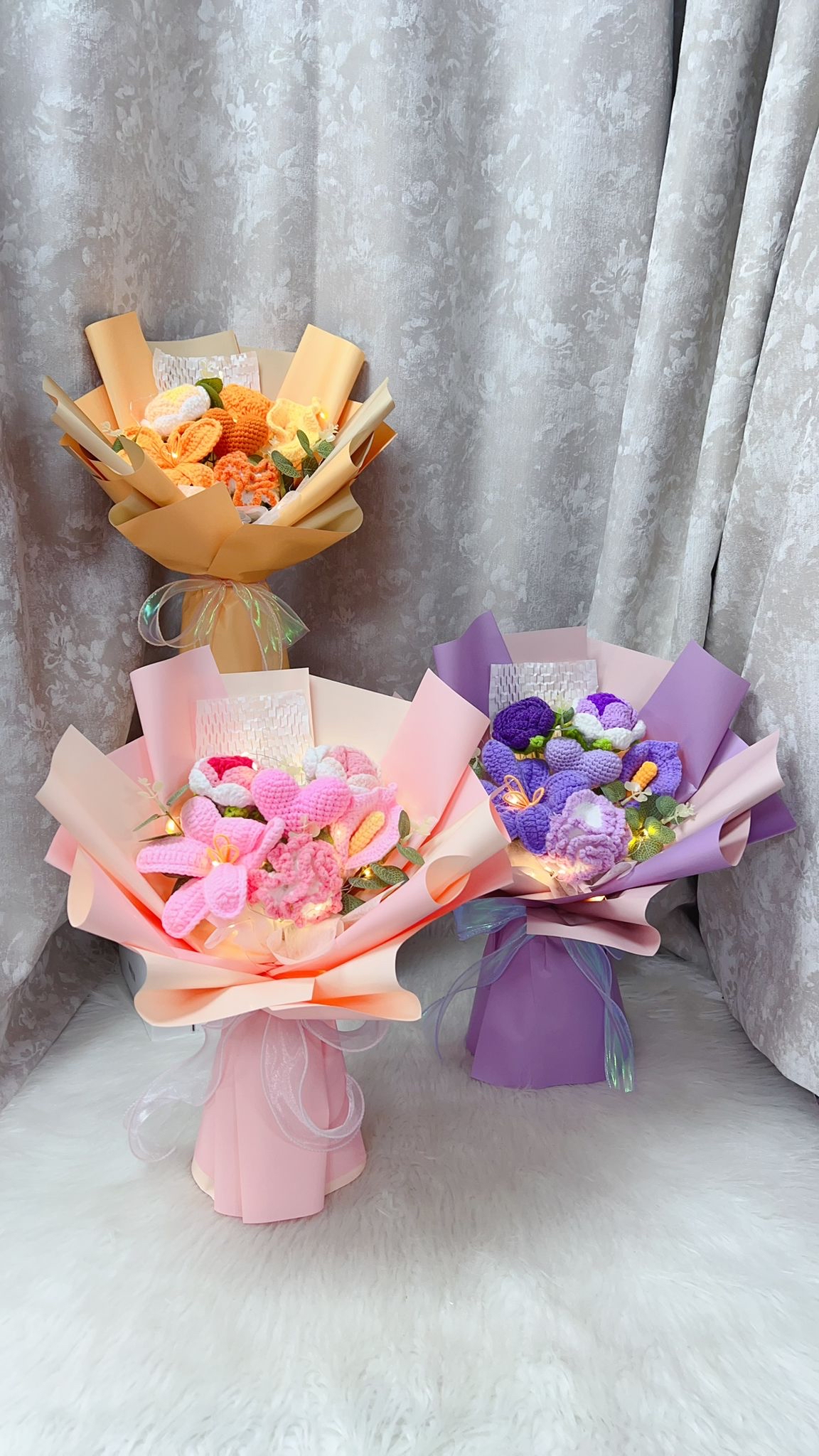 康乃馨鬱金香玫瑰編織花花束