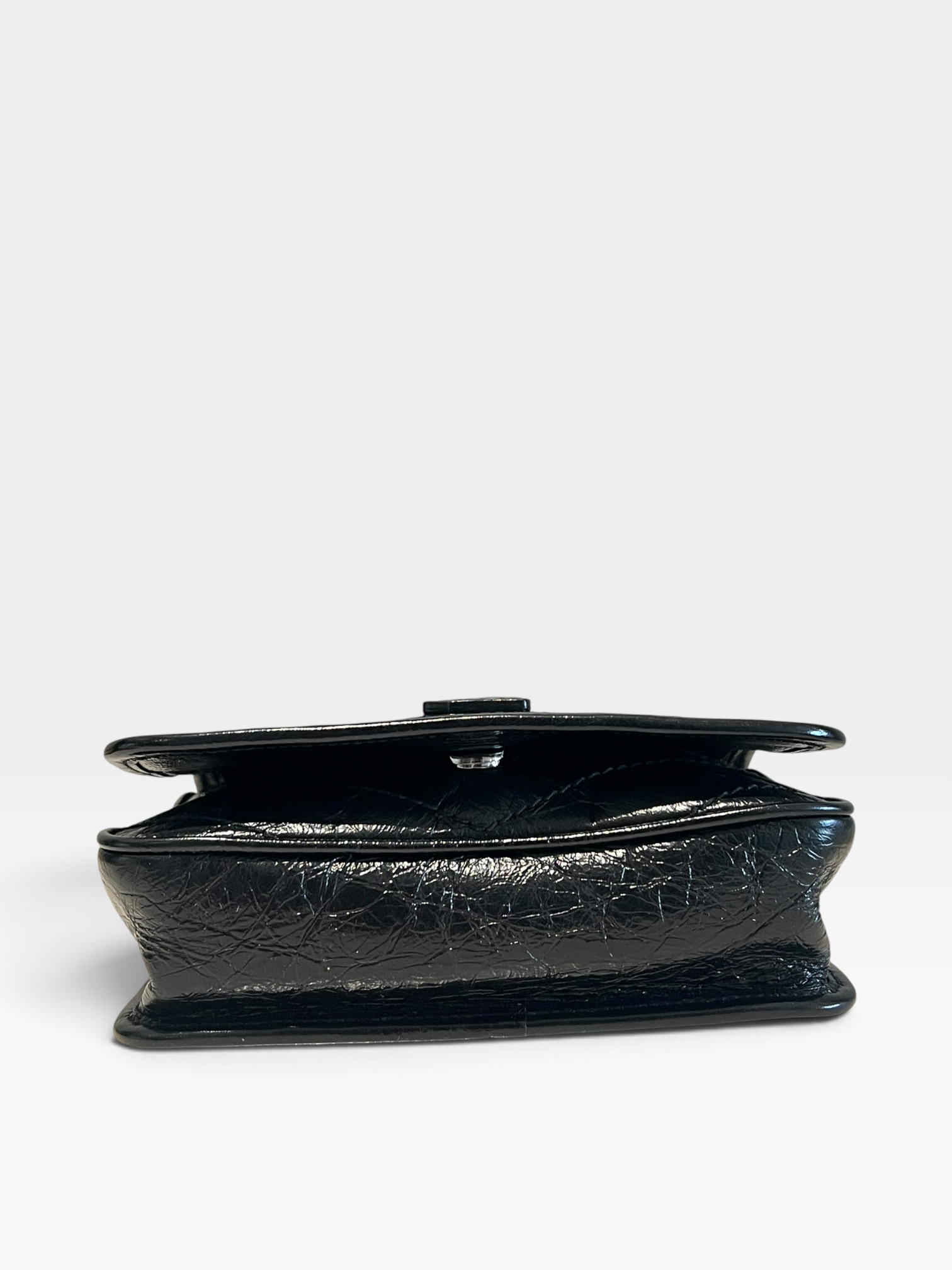 Pre-Owned YSL Nikki / Product Code: 091805