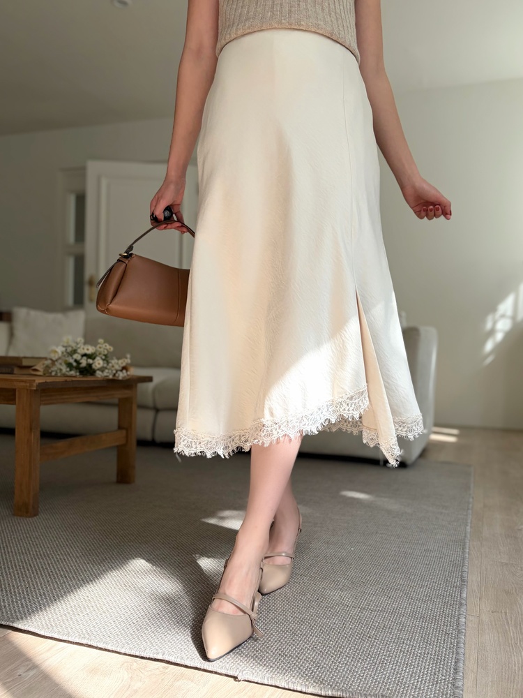 Lacie Asymmetric Skirt (Ivory)