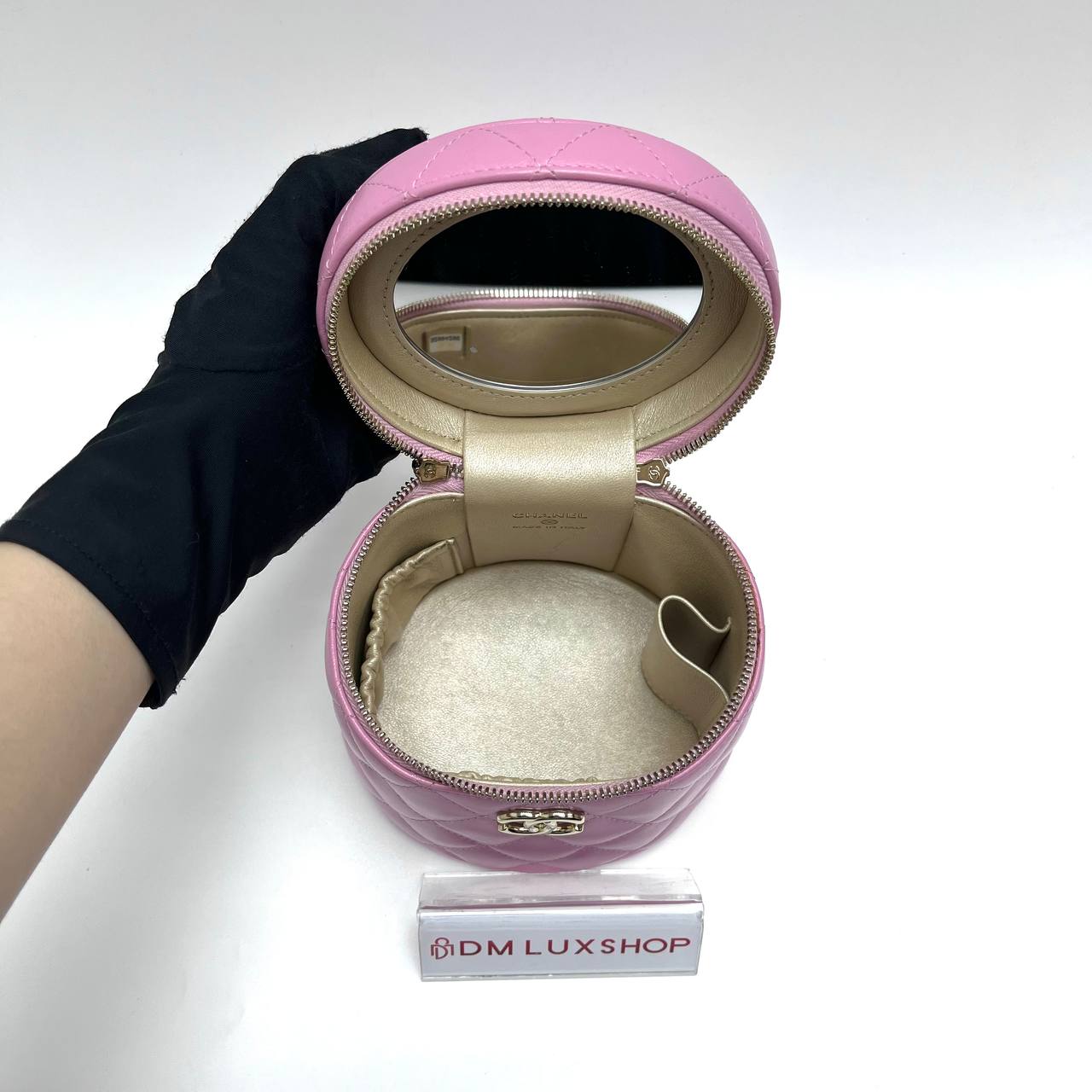 Chanel Pink CC Vanity Case GHW (Serial 32, Y: 2022)