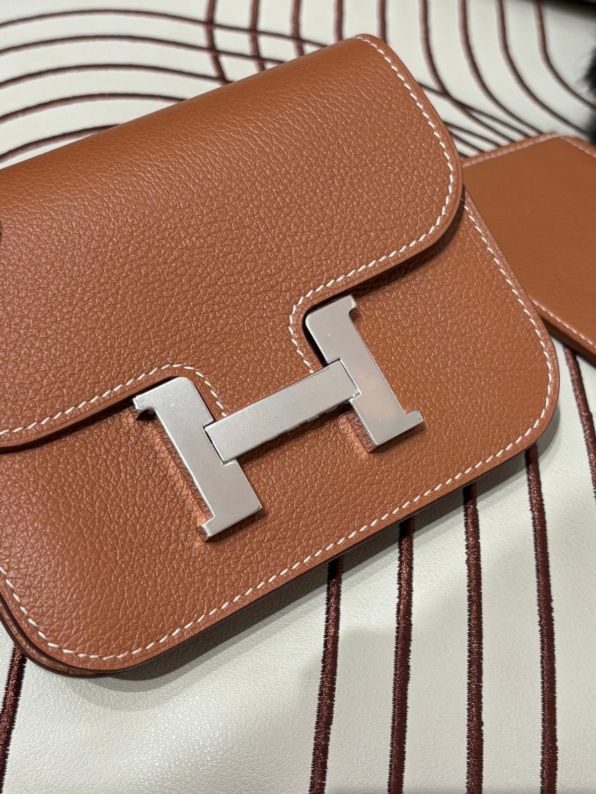 Hermes Constance Slim Wallet Stamp B Gold 100%Authentic, 99%New ✅Box