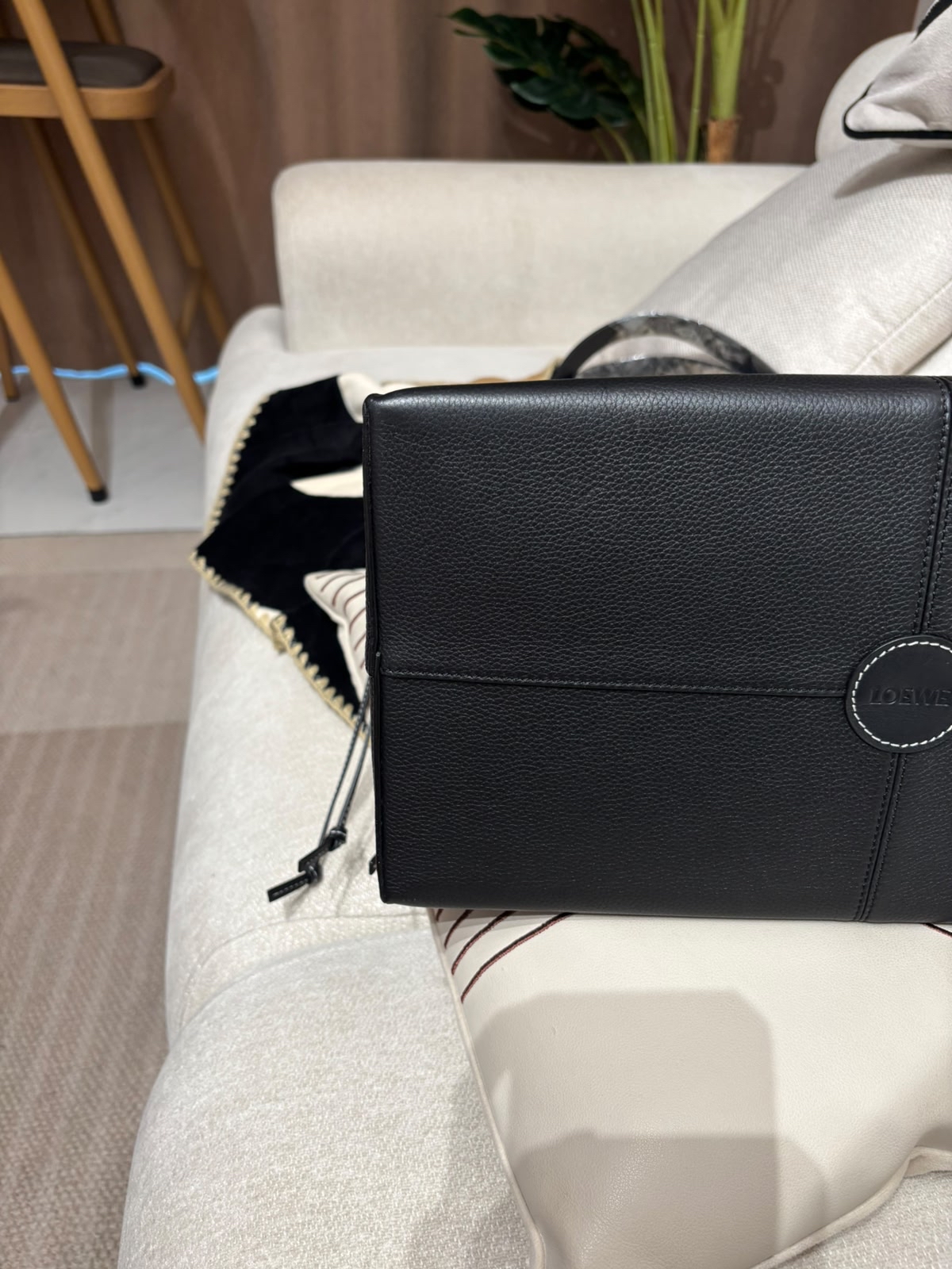 Loewe Cushion Tote Bag Black Calfskin 100%Authentic, 98%New ✅Dust bag