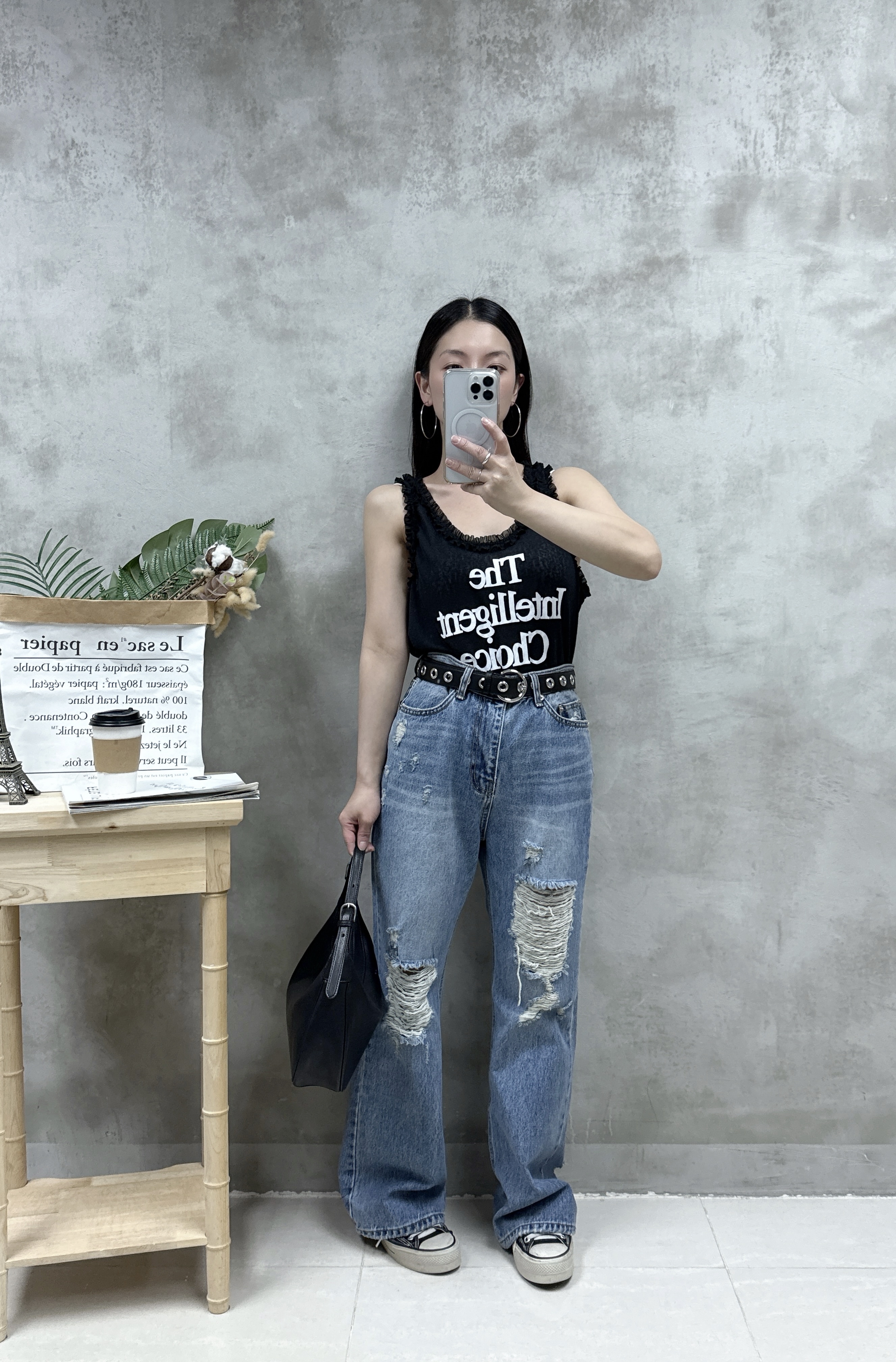 E19爛直腳牛仔褲