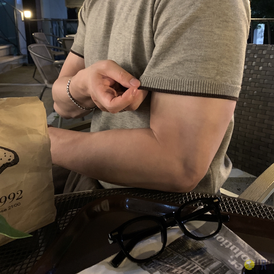 【100%保證韓國直送】Roeller Two-Tone 輕量假兩件雙色撞色領微寬鬆短袖針織衫 👕 [5 color] RL115058
