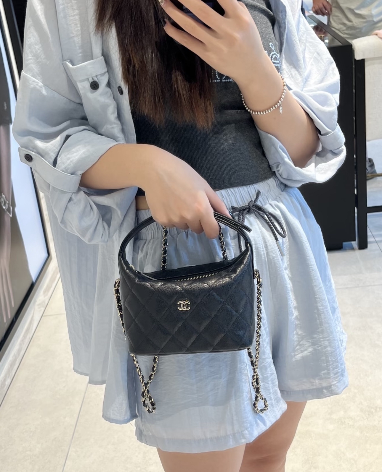 Chanel 黑色牛皮 Hobo 飯盒袋