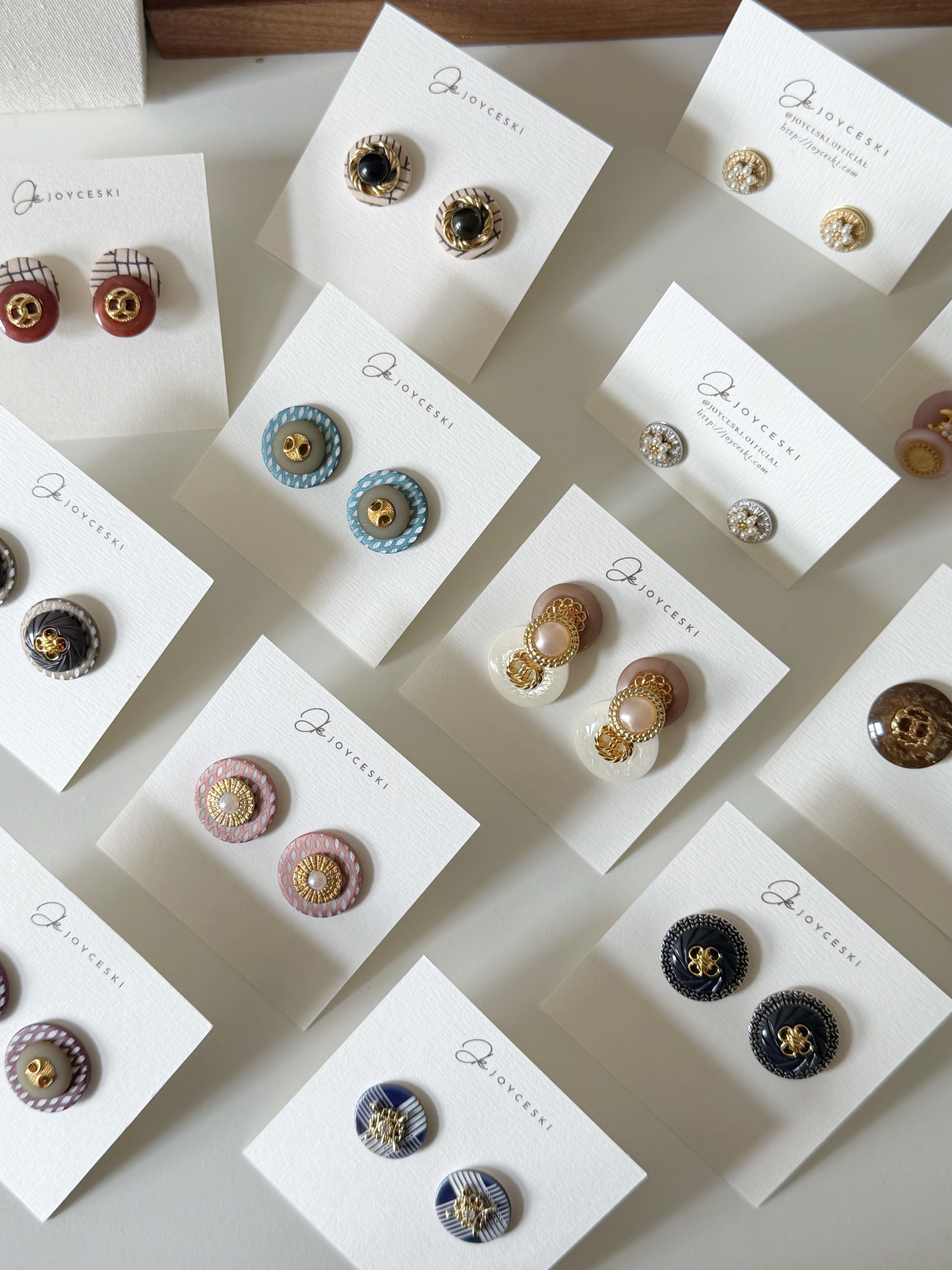 一月福袋set (復古鈕扣耳環/橡根款）