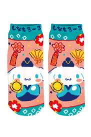 Sanrio 肉桂狗襪