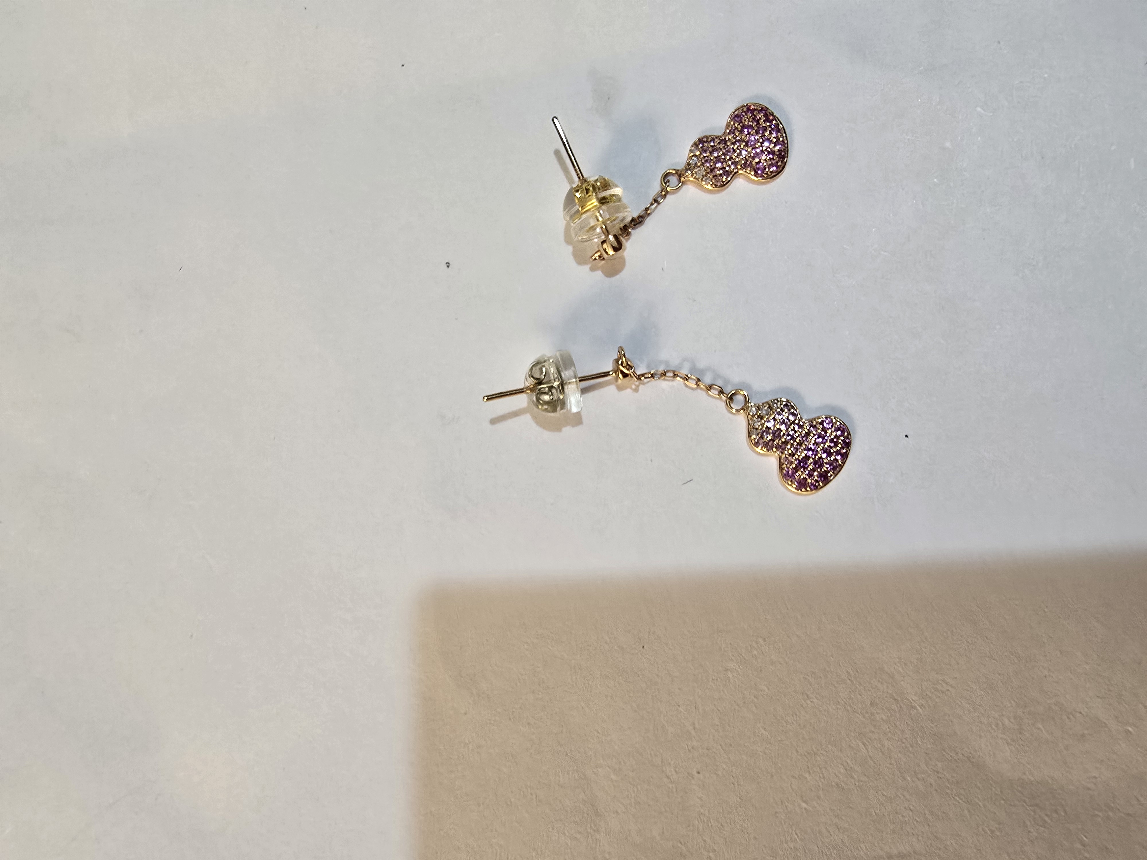 18K 粉藍寶鑽石耳環 P0.22 d0.1 G1.2