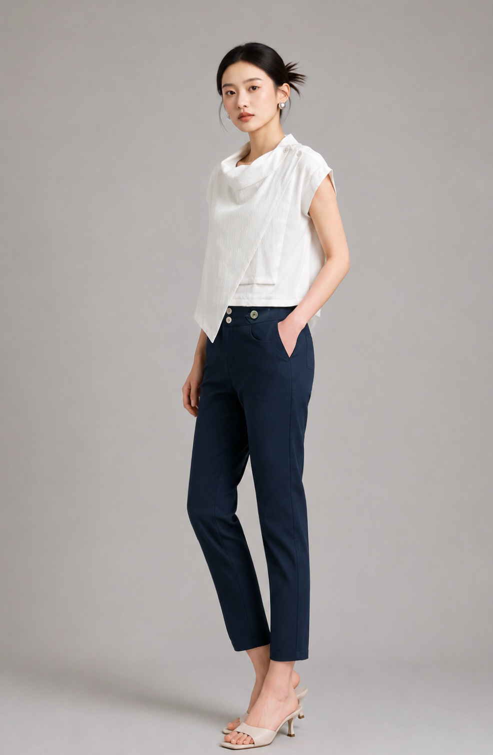 1767 Essential Sculpt Slim Tapered Pants
