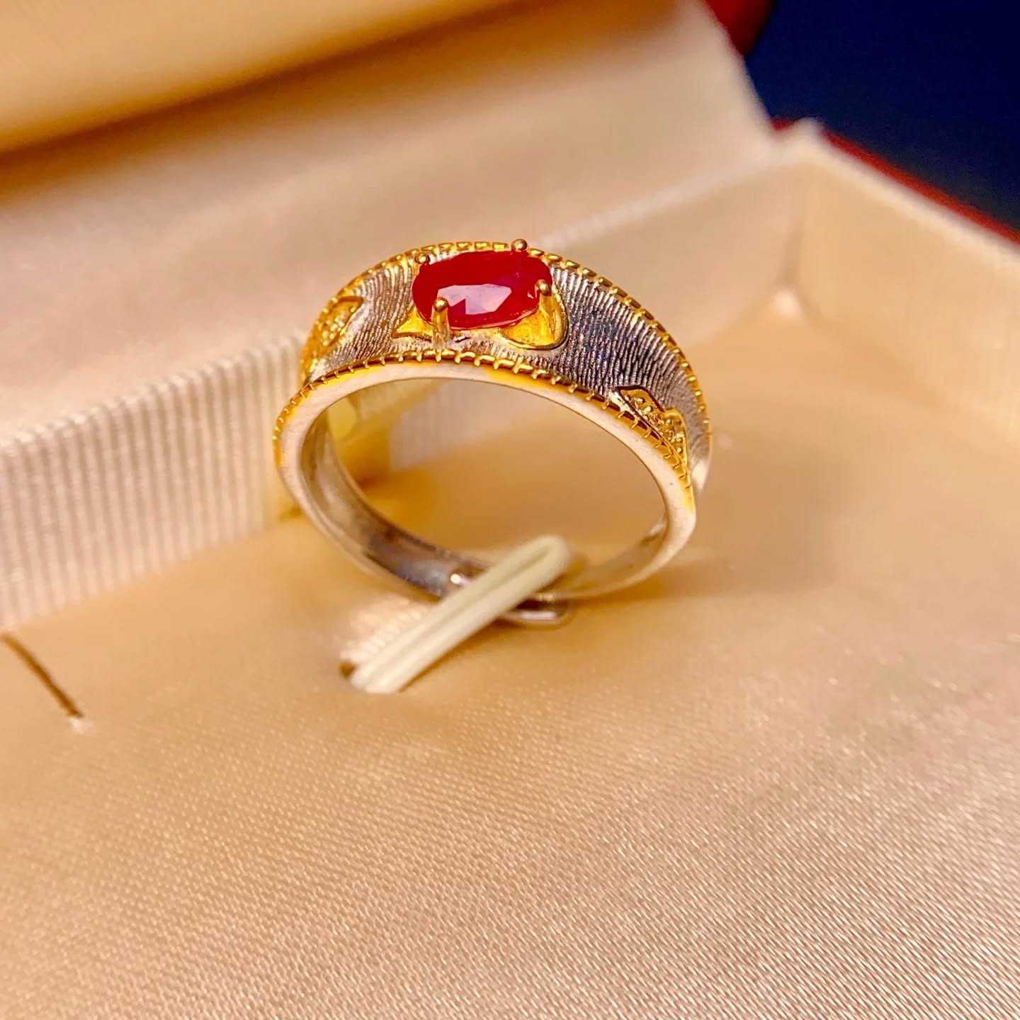 紅寶石S925 純銀戒指  紅寶主石尺寸 寬4mm 高6mm