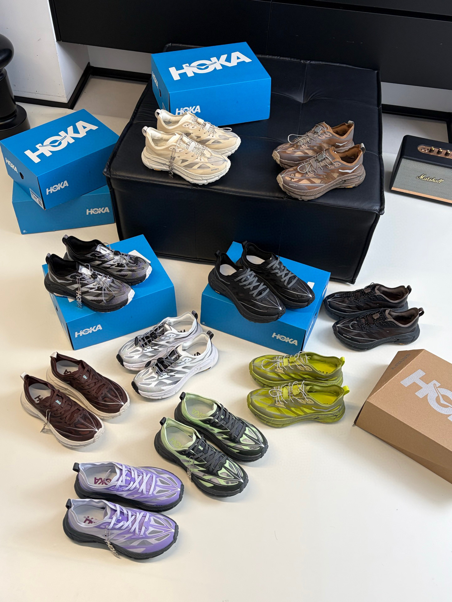 $368對。Hoka One One speed 4  跑鞋