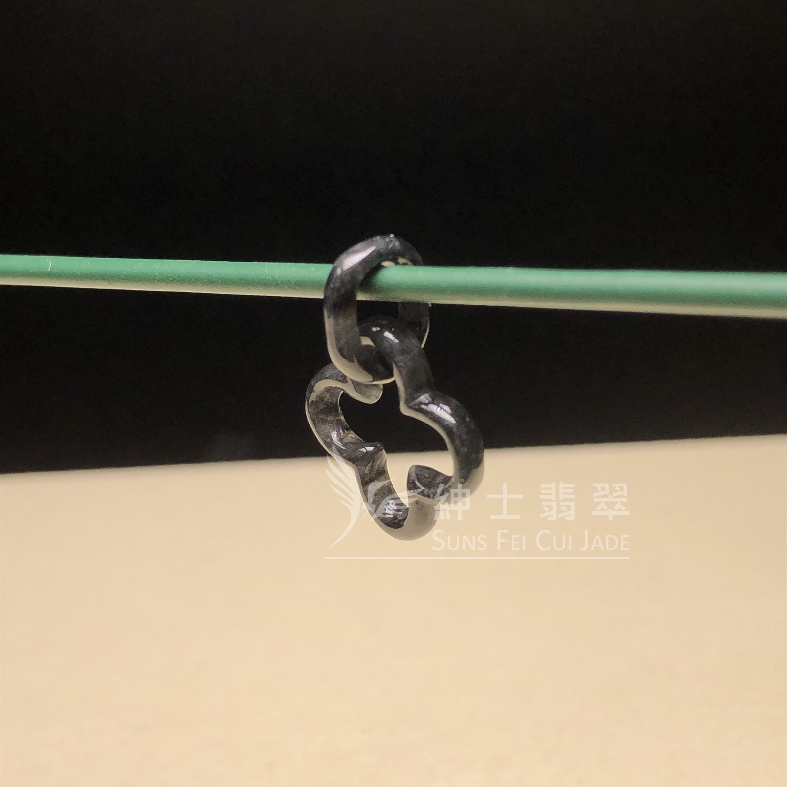 黑翡翠幸運四葉草 B07404