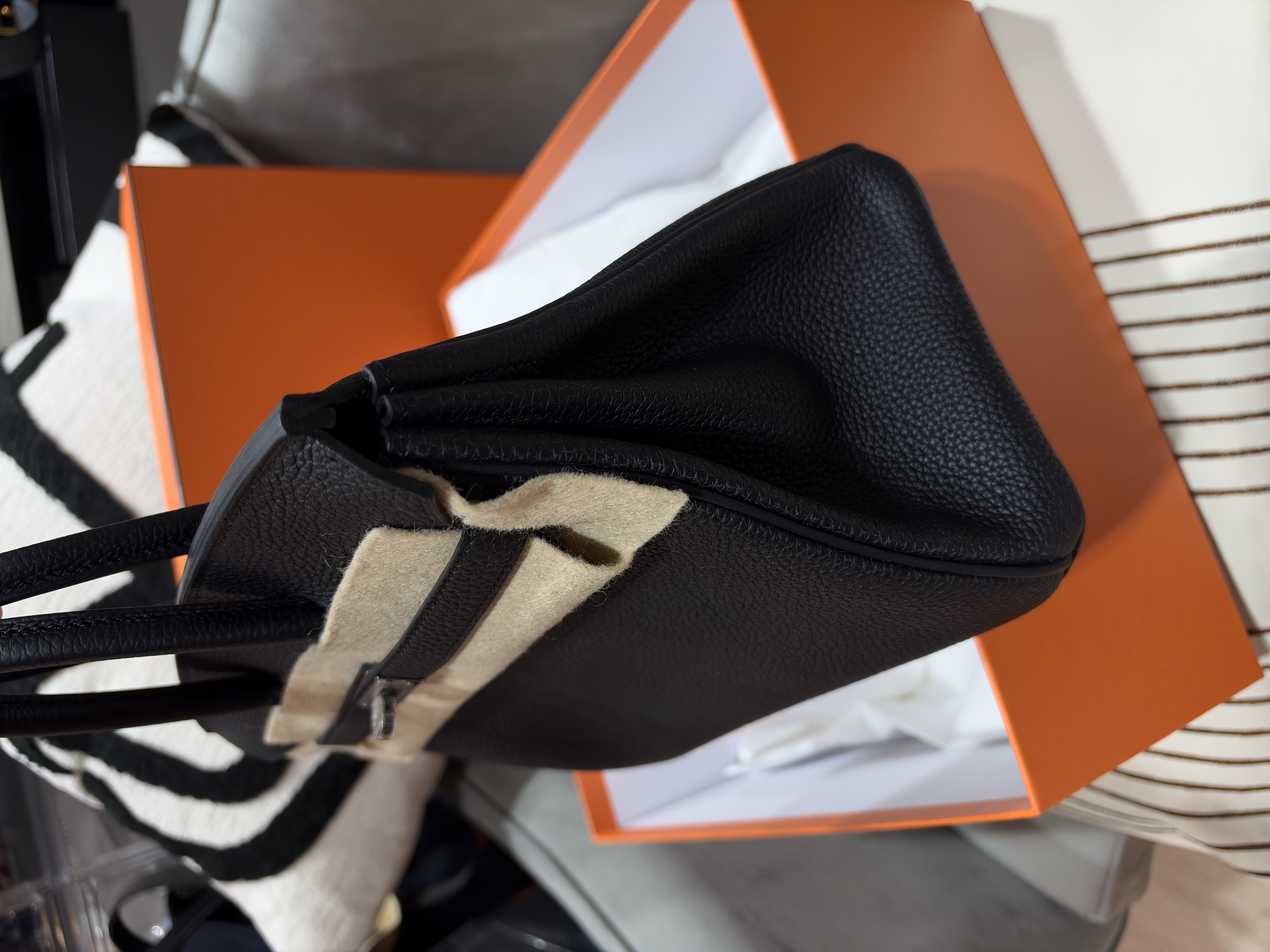 全新Hermes Birkin 25 Stamp G 黑色銀扣 100%Authentic, Brand New 全新 ☑️ 26年10月專門店收據☑️Key Lock☑️Dust bag☑️Box