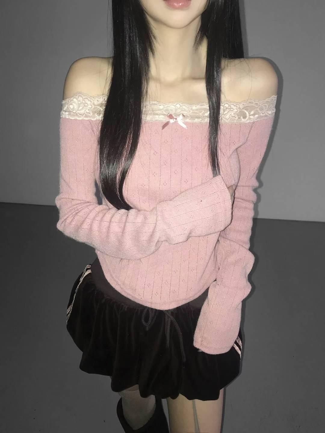 韓國針織lacy邊邊中間蝴蝶結一字膊