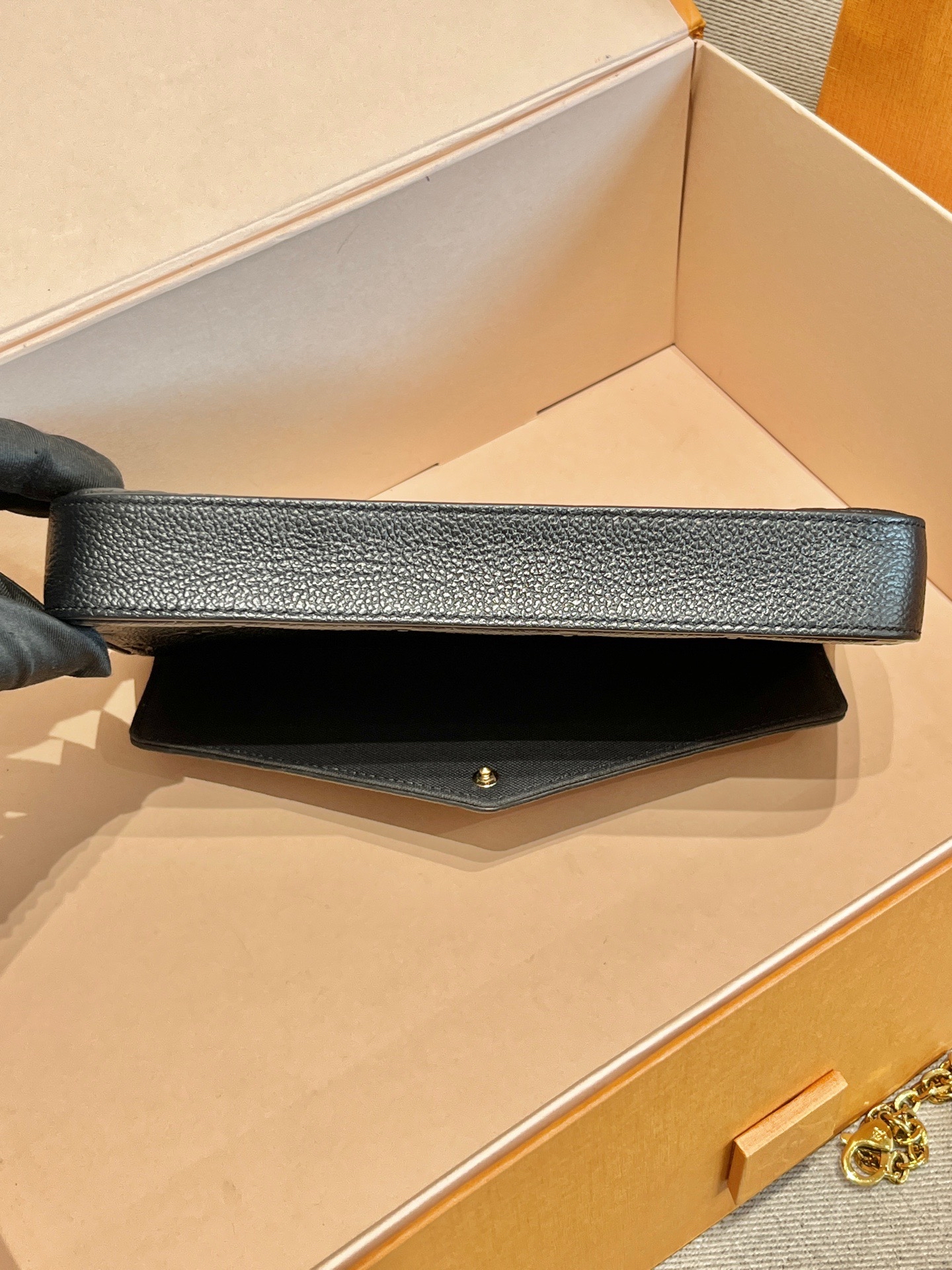 【預訂貨品】LV黑色全皮印花三合一 