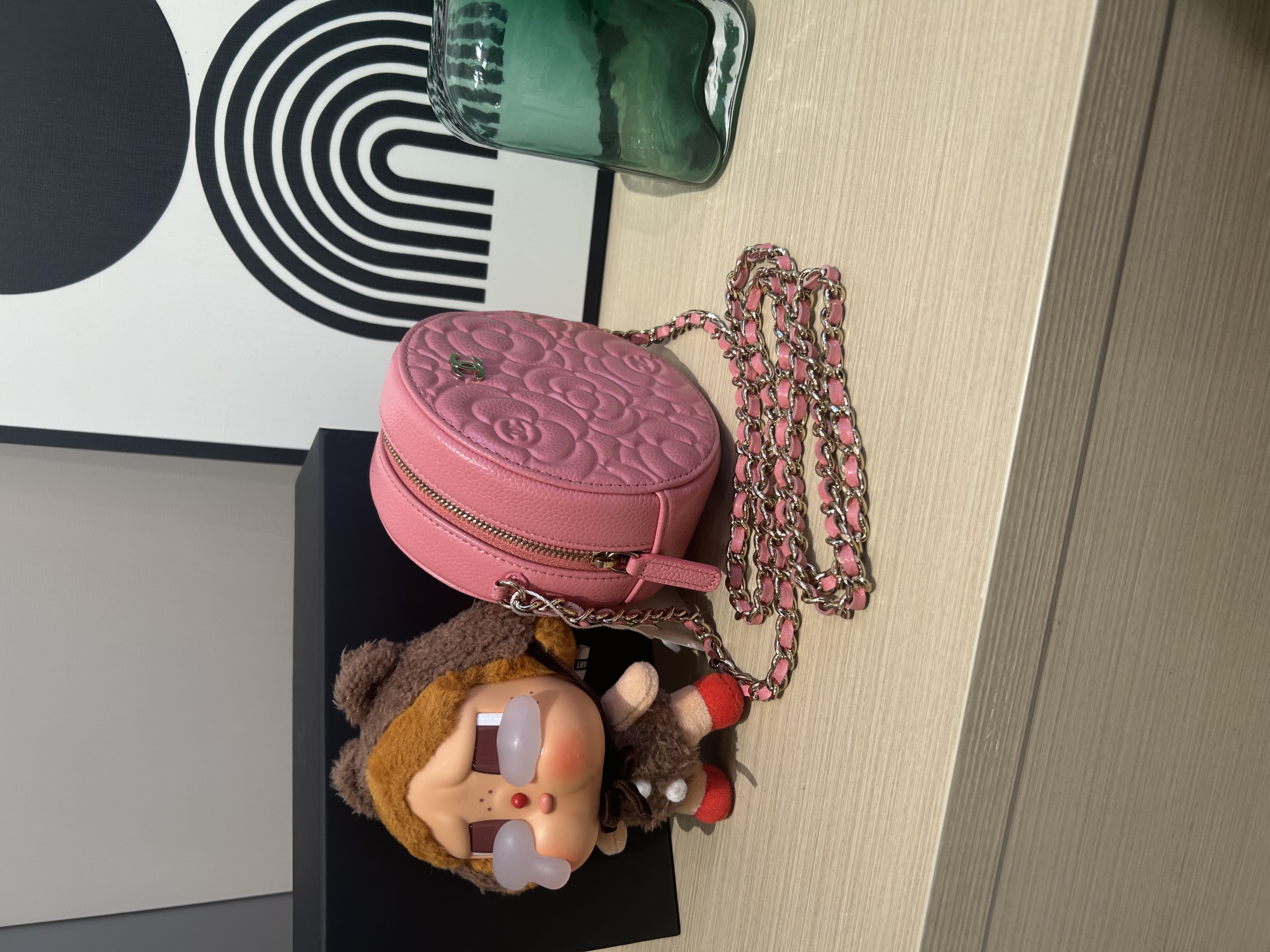 CHANEL ROUND BAG WITH CHAIN 山茶花荔枝牛皮圓餅 100%Authentic ,98%new ✅29CARD✅dust bag✅box 