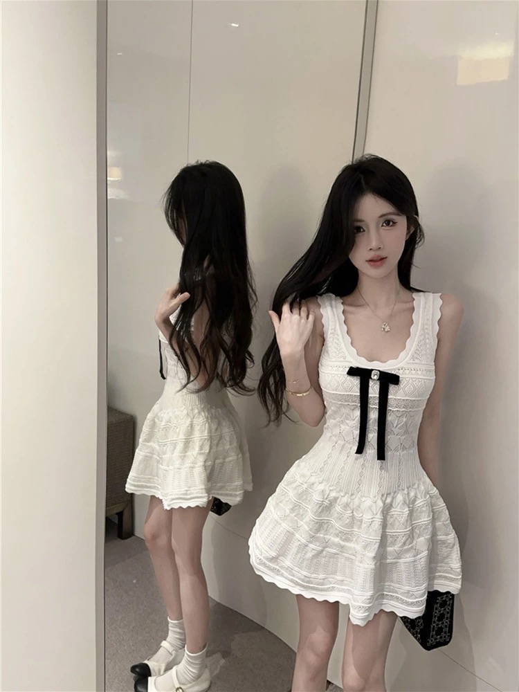 针织蕾絲设计迷你連身裙