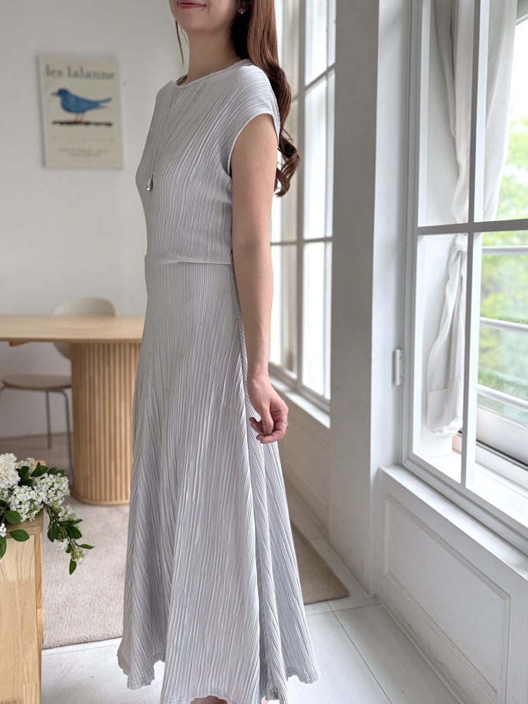 Elea Ribbed Flowy Dress (Mint)