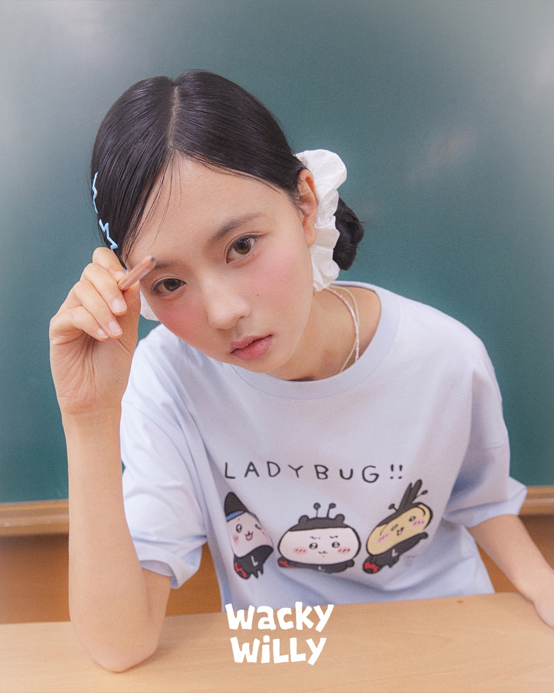 《Pre-Order》Lady Bug Graphic T-Shirt｜Chiikawa 吉伊卡哇 X wacky willy (26CKW36-P)