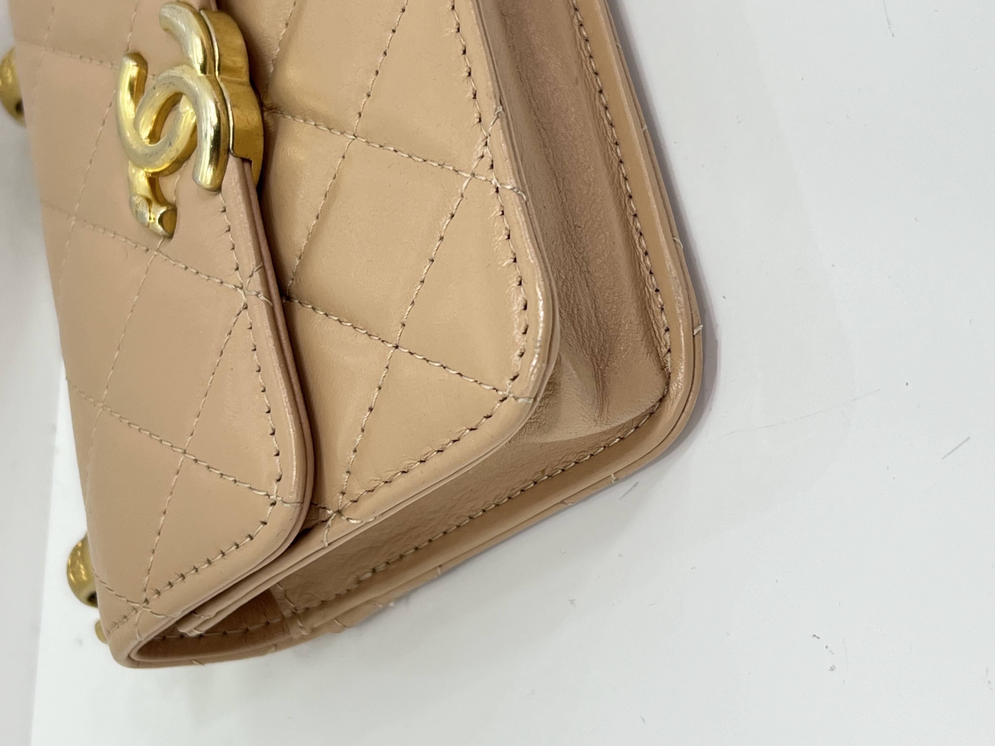 直播貨品 |  [1個-$100 2個-$300］EE107