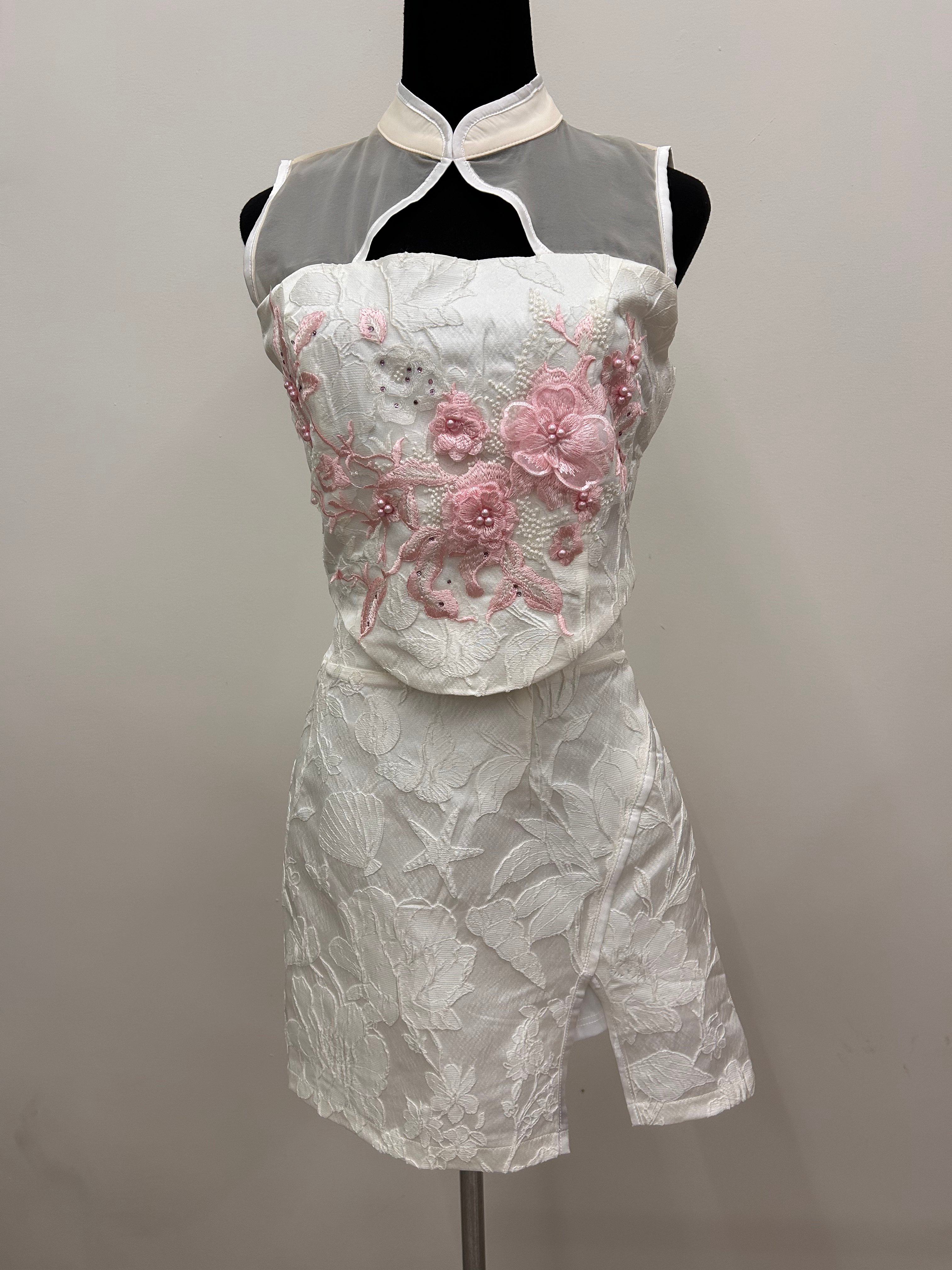 584.WB Lace Sleeveless Top + Skirt