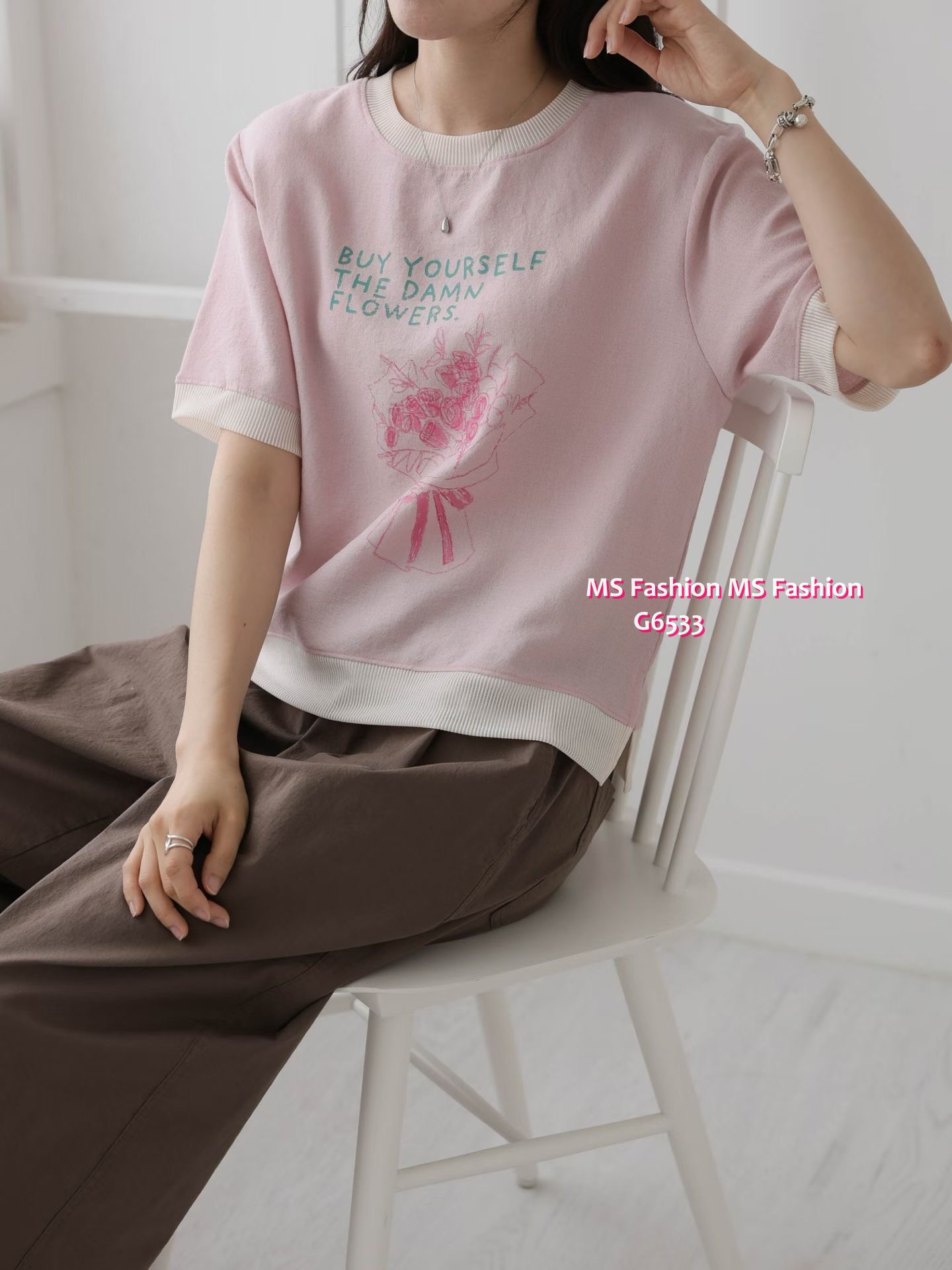 G6533 花花print字母top