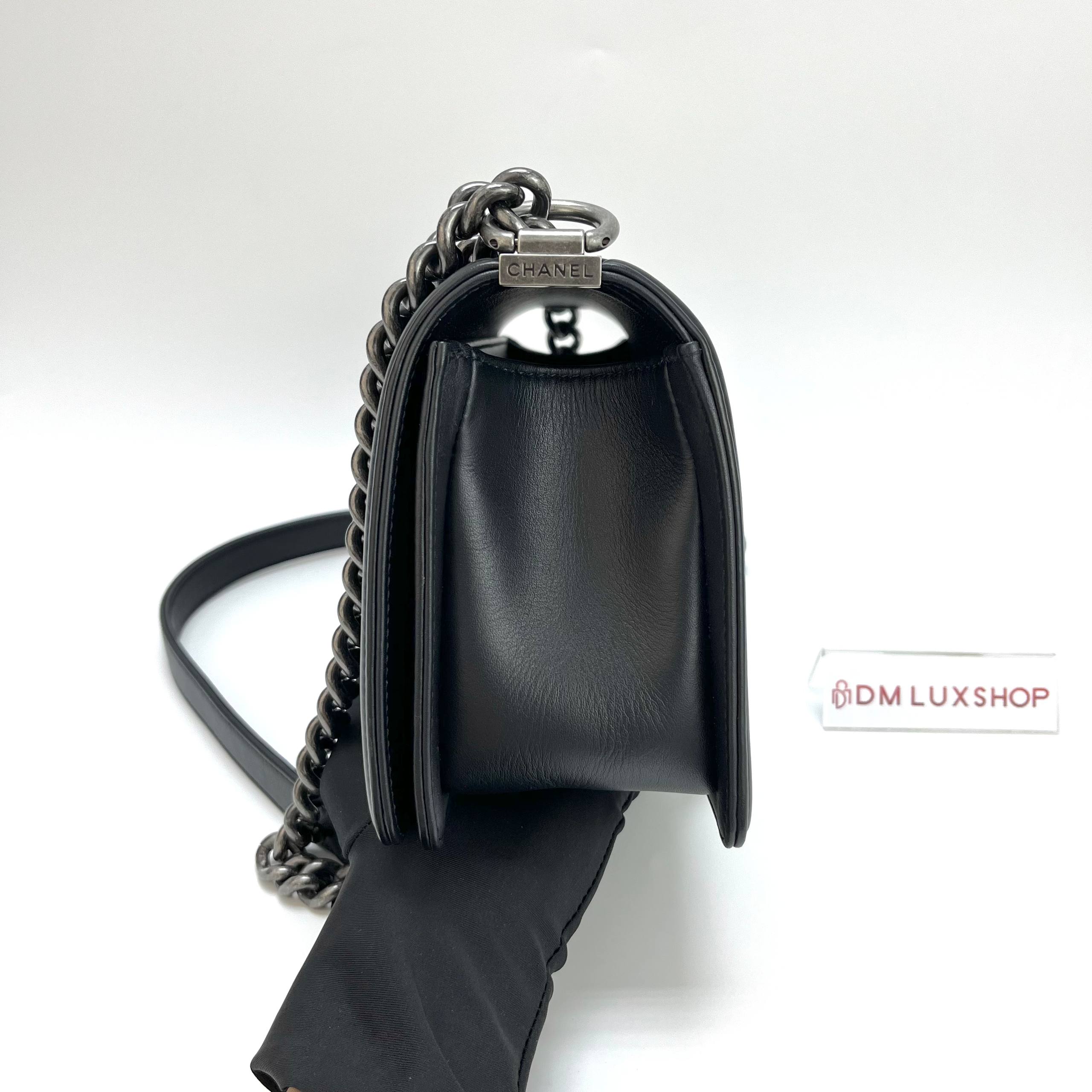 Chanel Boy Black Medium SHW (Microchip)
