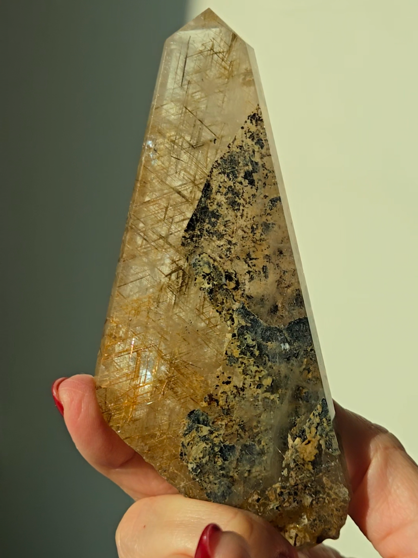 Sagenite golden lattice rutilated quartz point - RT1472
